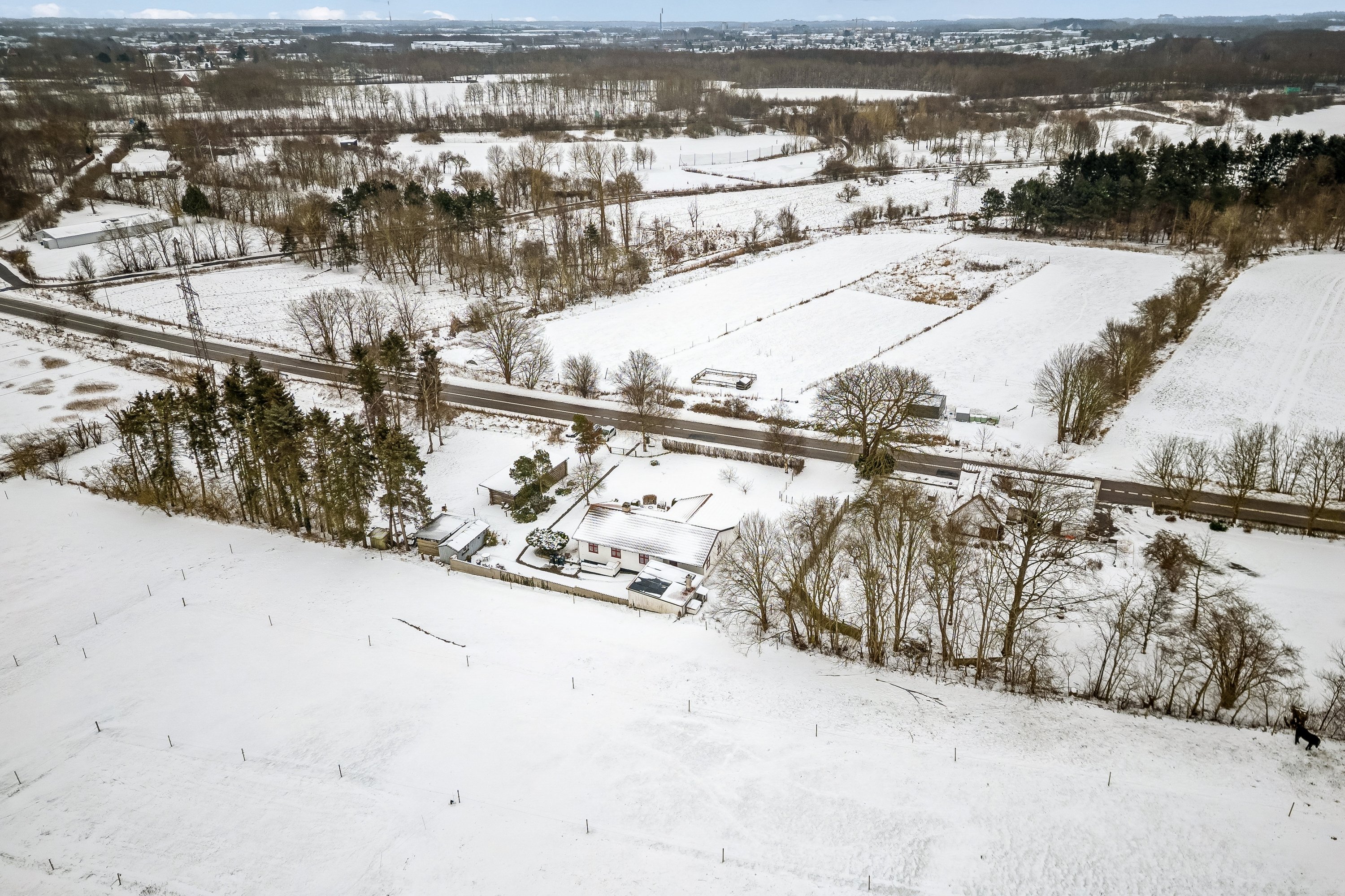 Fremhævet luftfoto billede i fuldskærmstilstand. Billede af Snubbekorsvej 13, Vridsløsemagle, 2630 Taastrup