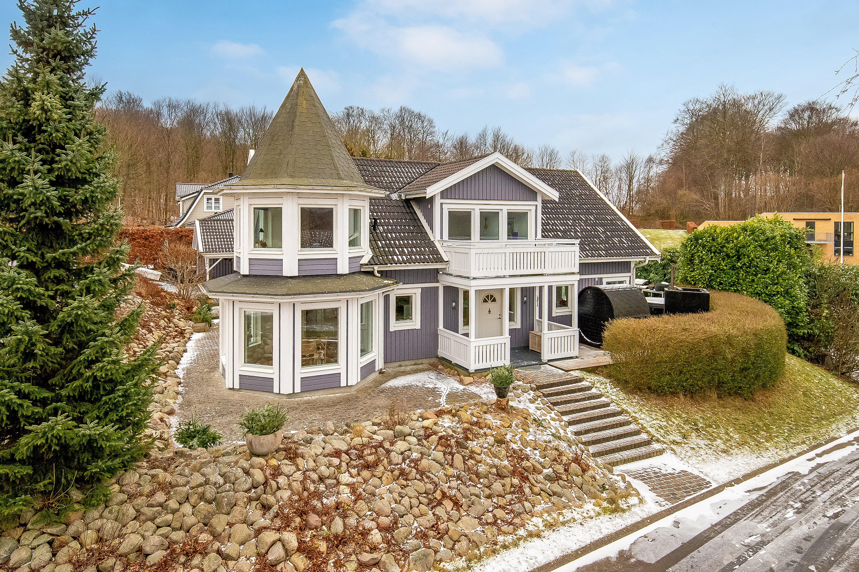 Fremhævet mastefoto billede i fuldskærmstilstand. Billede af Fjordvænget 30, Brejning, 7080 Børkop