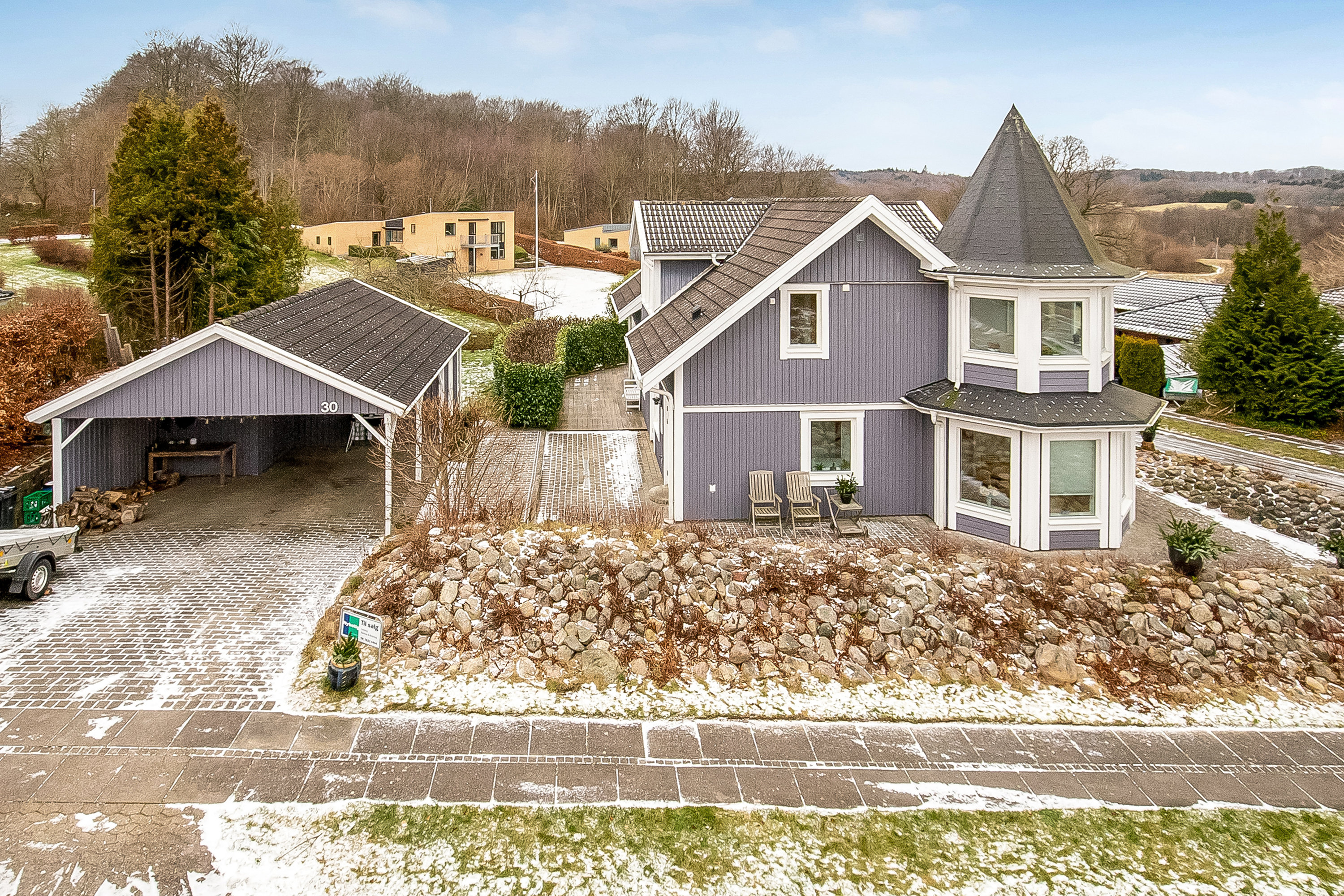 Fremhævet mastefoto billede i fuldskærmstilstand. Billede af Fjordvænget 30, Brejning, 7080 Børkop