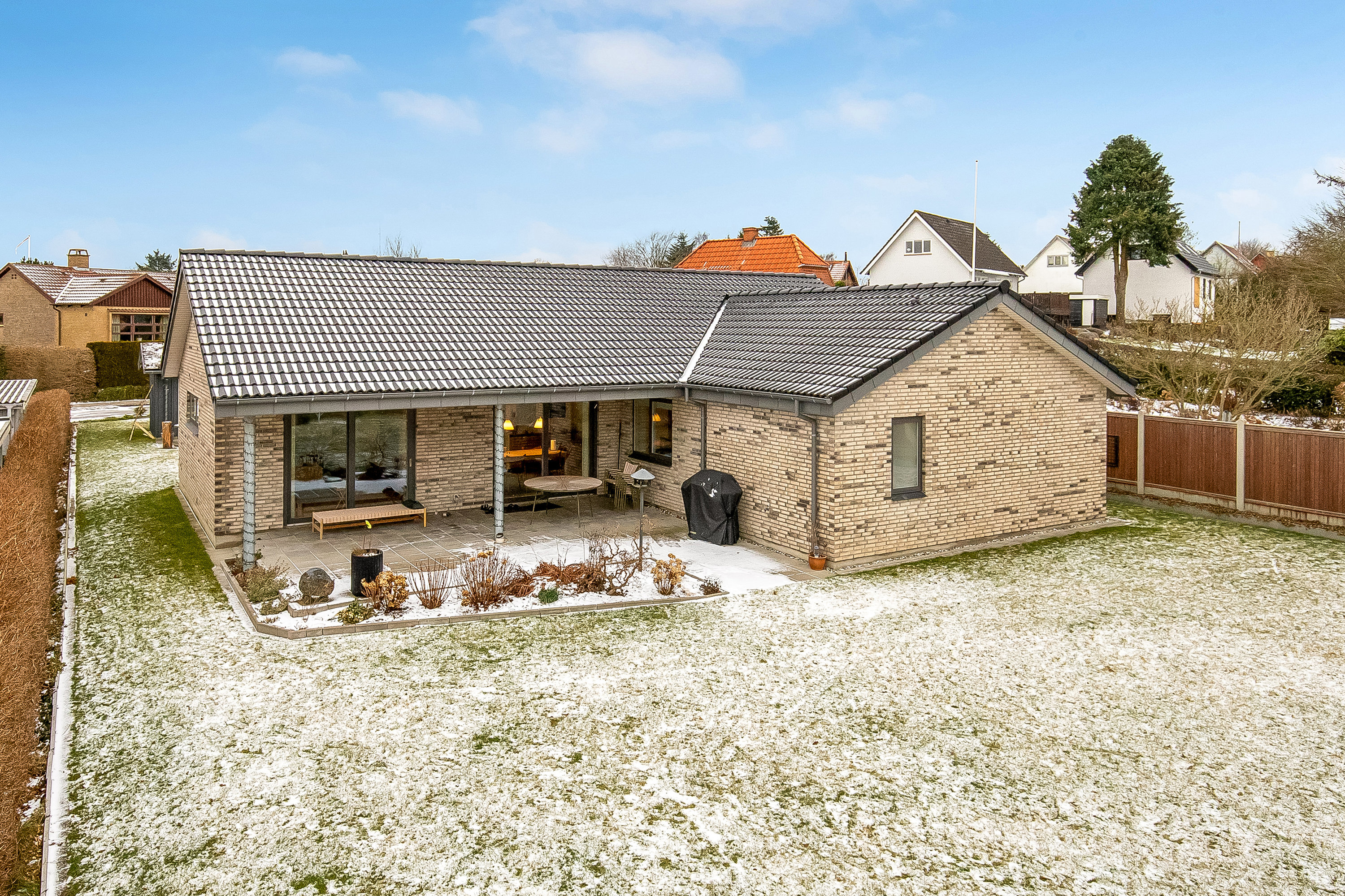 Fremhævet ejendommen billede i fuldskærmstilstand. Billede af Kløvervej 21, Søndermarken, 7100 Vejle