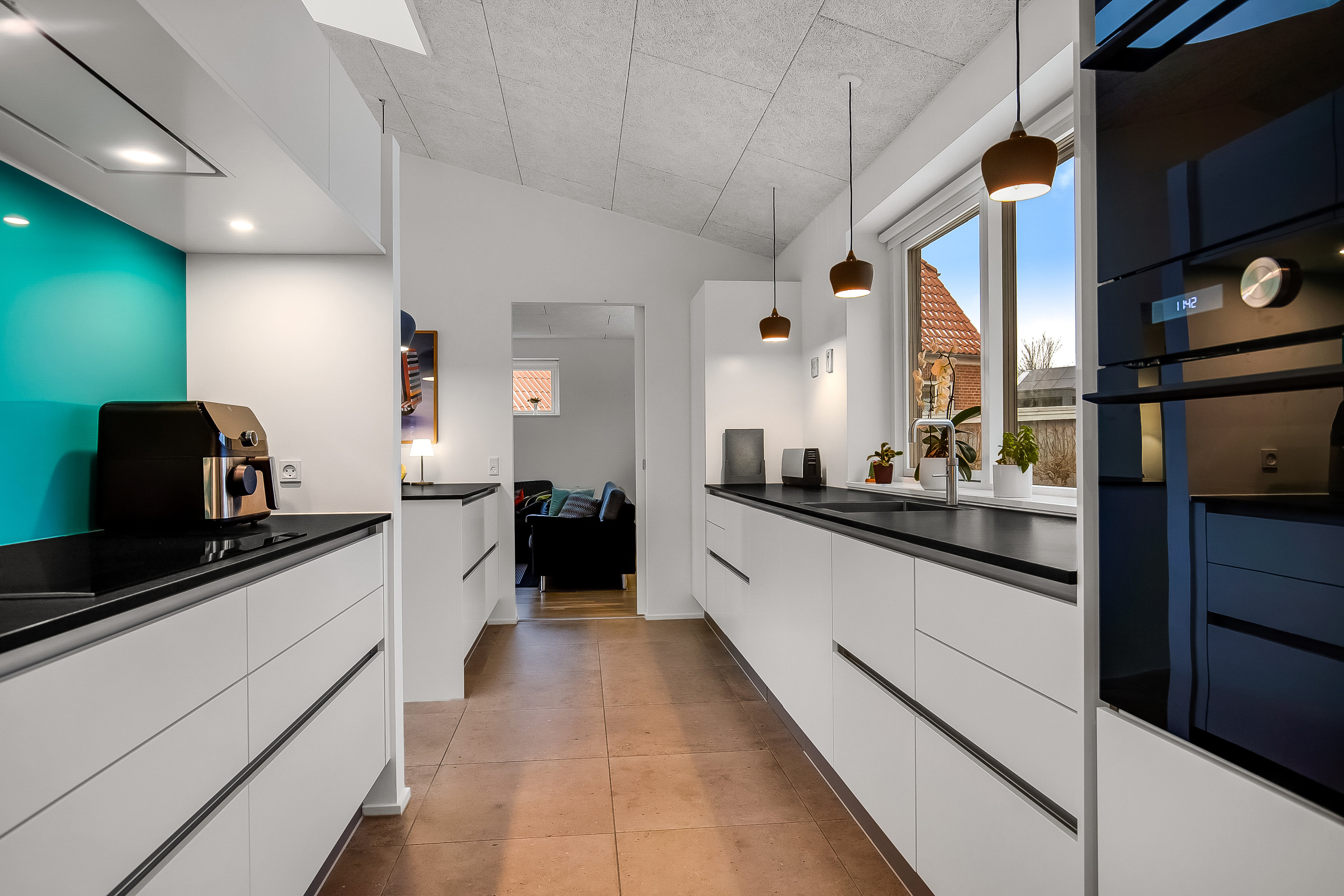 Fremhævet køkken billede i fuldskærmstilstand. Billede af Kløvervej 21, Søndermarken, 7100 Vejle