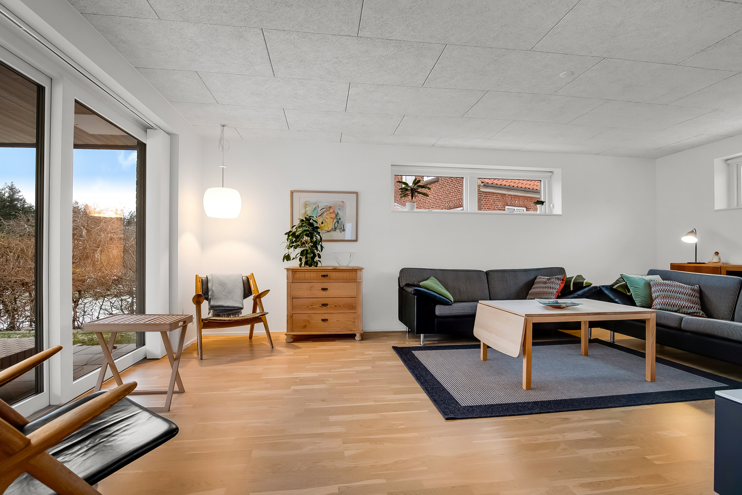 Fremhævet stue billede i fuldskærmstilstand. Billede af Kløvervej 21, Søndermarken, 7100 Vejle