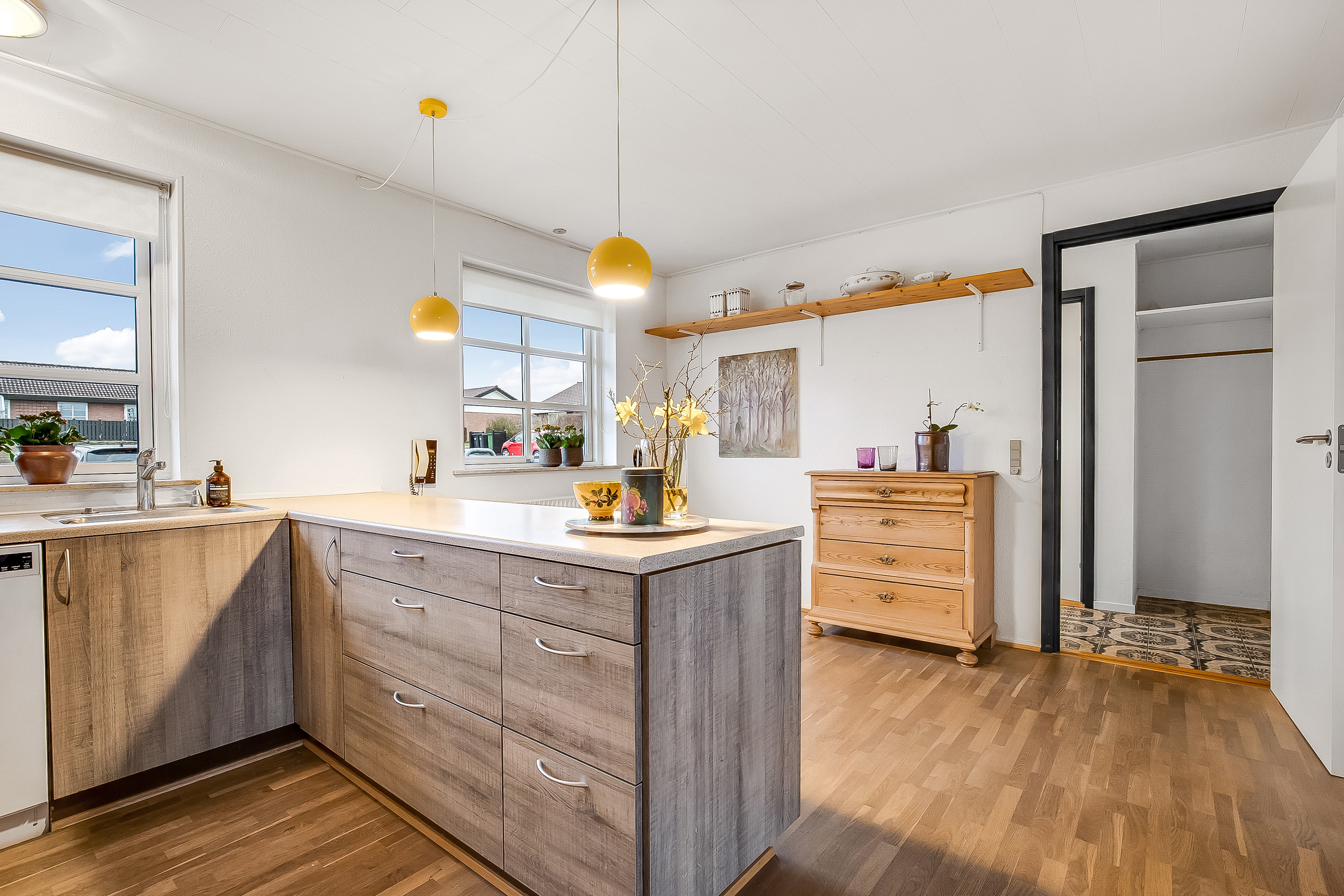 Fremhævet køkken alrum billede i fuldskærmstilstand. Billede af Prangerager 41, Bredballe, 7120 Vejle Øst