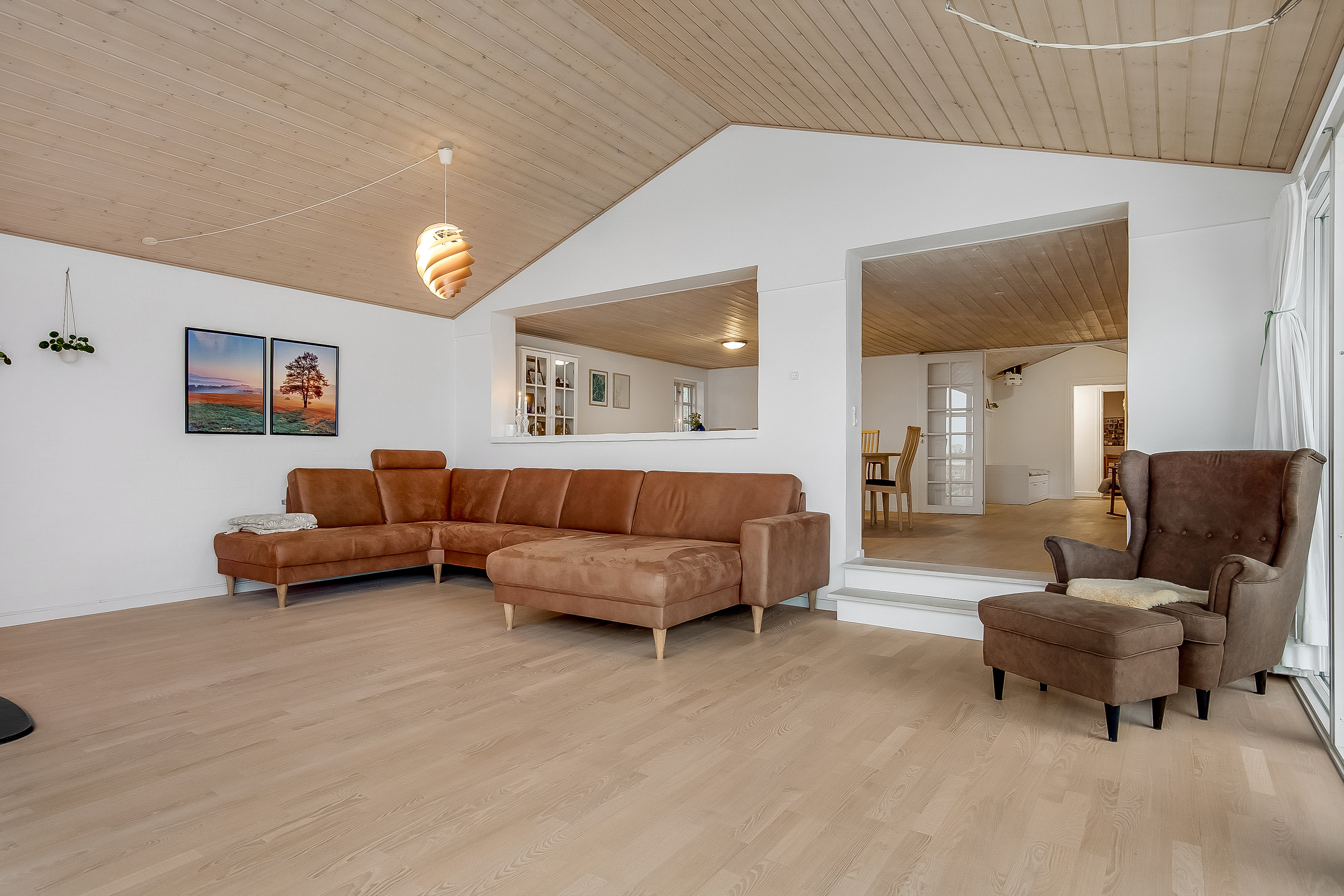 Fremhævet stue billede i fuldskærmstilstand. Billede af Skovbyvej 49, Andkær, 7080 Børkop