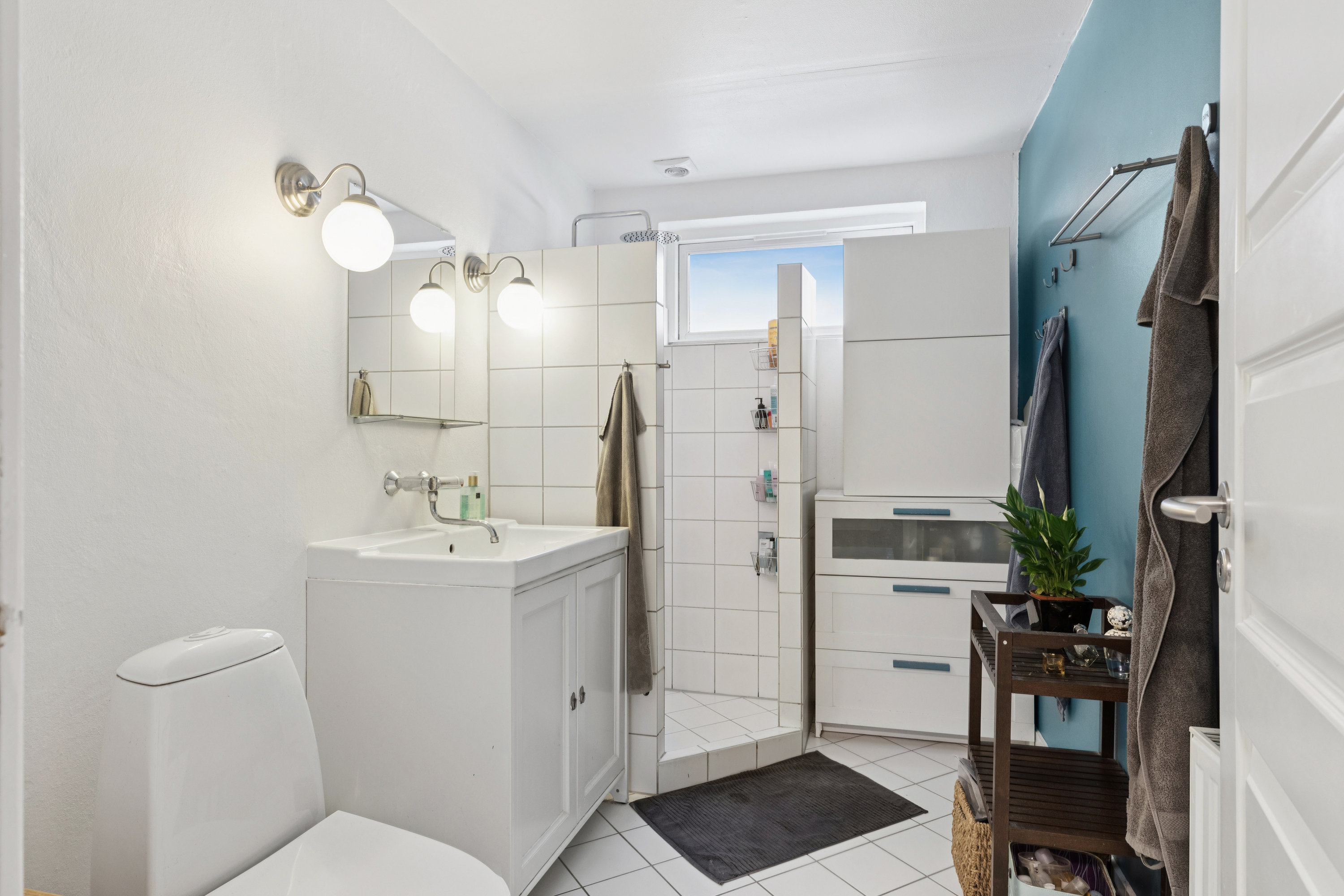 Fremhævet badeværelse billede i fuldskærmstilstand. Billede af Vestervang 4, Fløng, 2640 Hedehusene