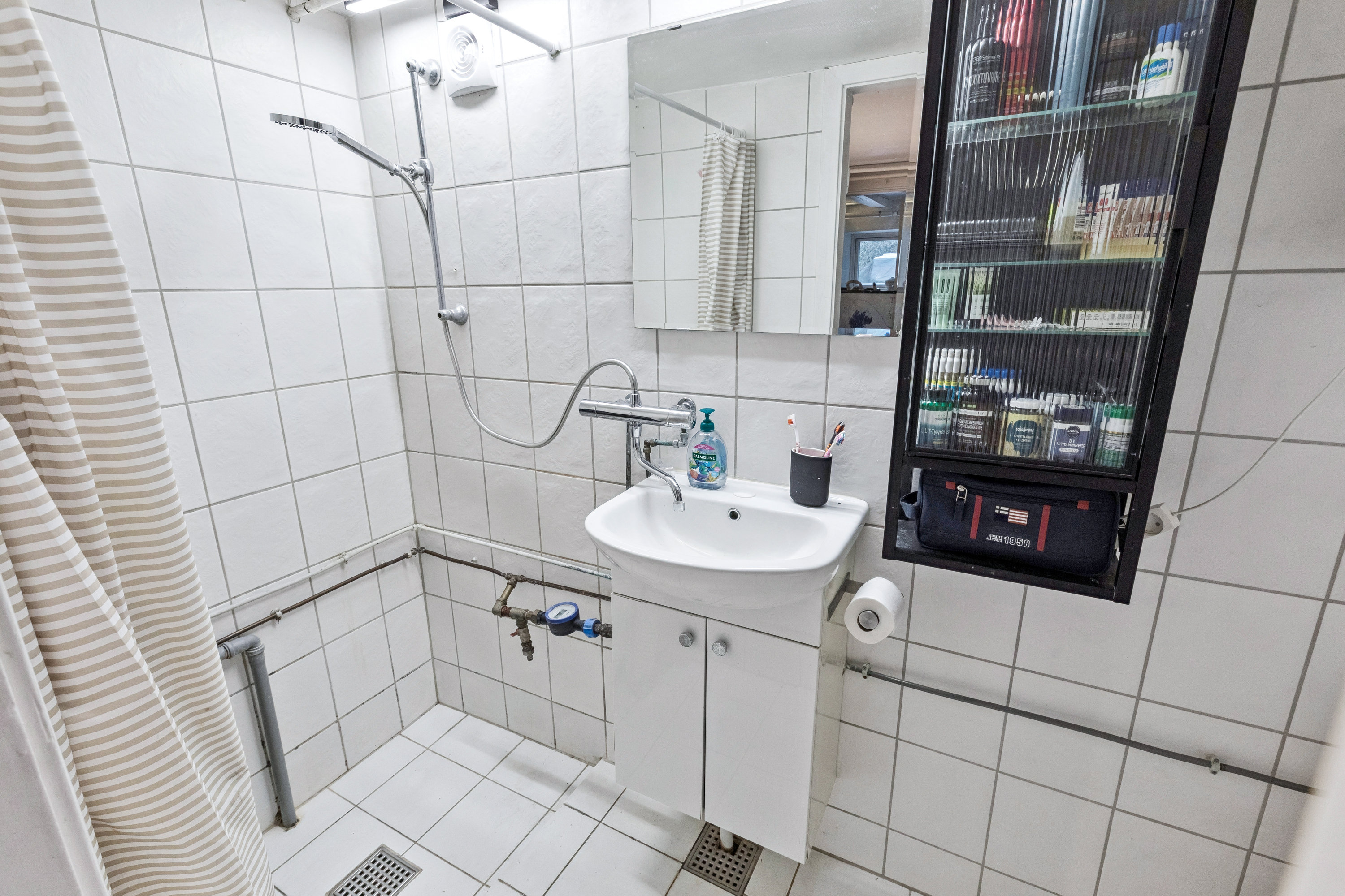 Fremhævet badeværelse billede i fuldskærmstilstand. Billede af Vestervang 4, Fløng, 2640 Hedehusene