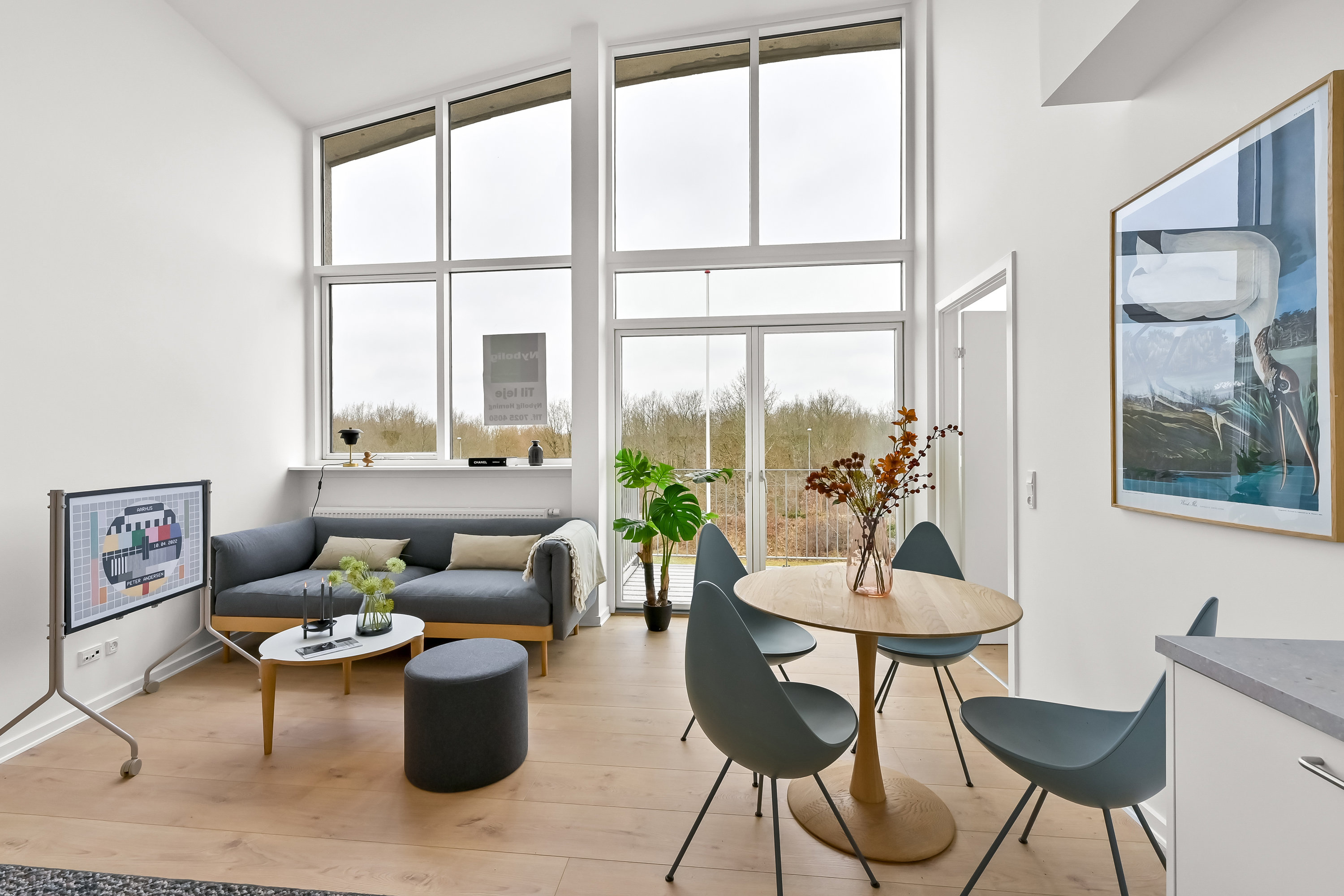 Fremhævet stue billede i fuldskærmstilstand. Billede af Ny Gjellerupvej 4A, 1. 1., Hammerum, 7400 Herning