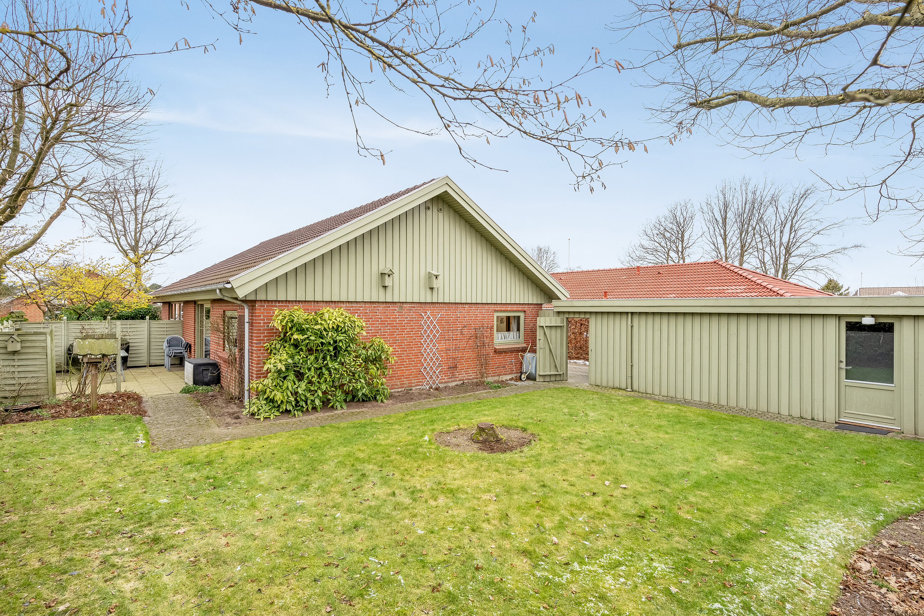 Fremhævet facade billede i fuldskærmstilstand. Billede af Gyvellunden 47, 6800 Varde