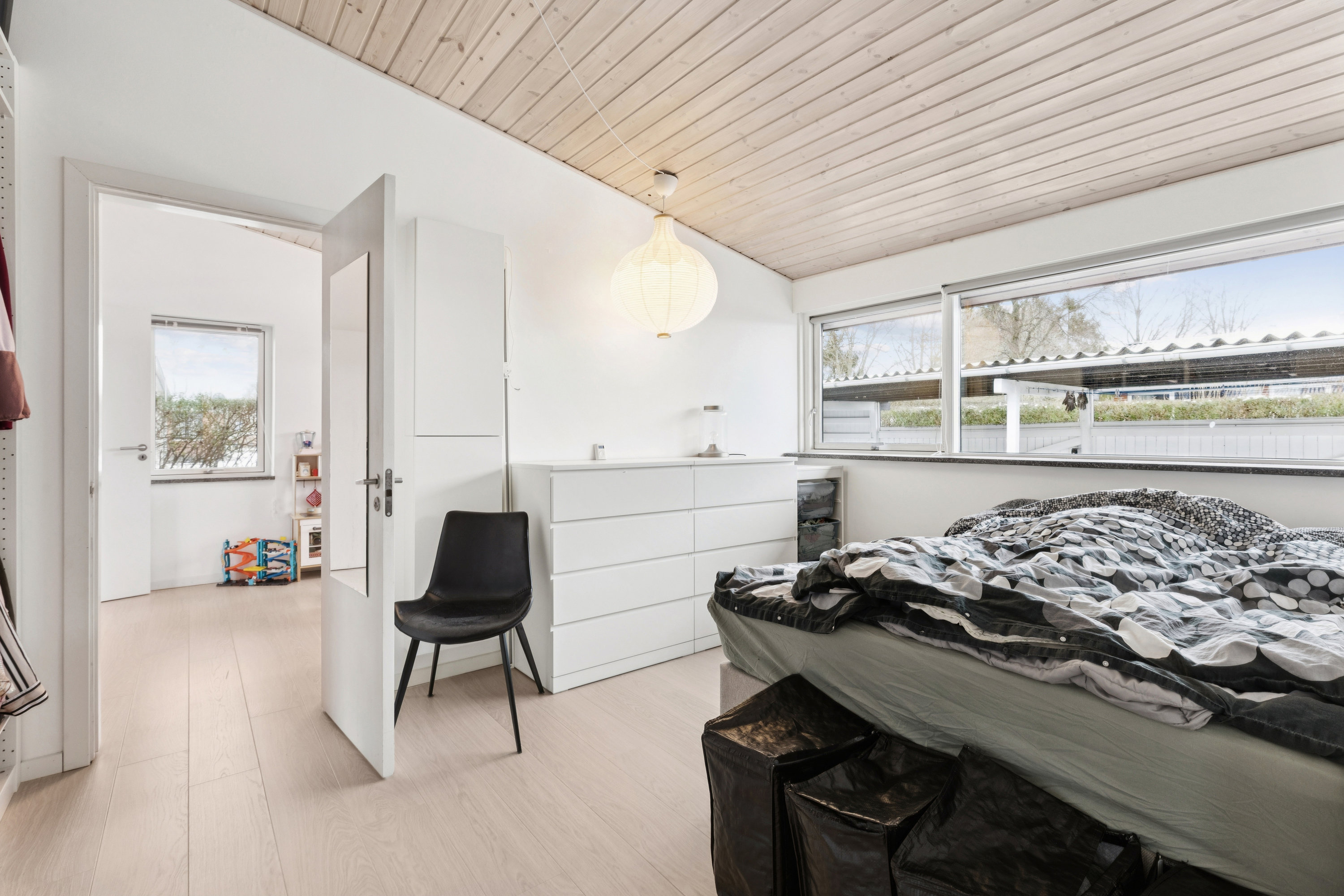 Fremhævet værelse billede i fuldskærmstilstand. Billede af Sankt Mikkels Alle 88, 2630 Taastrup