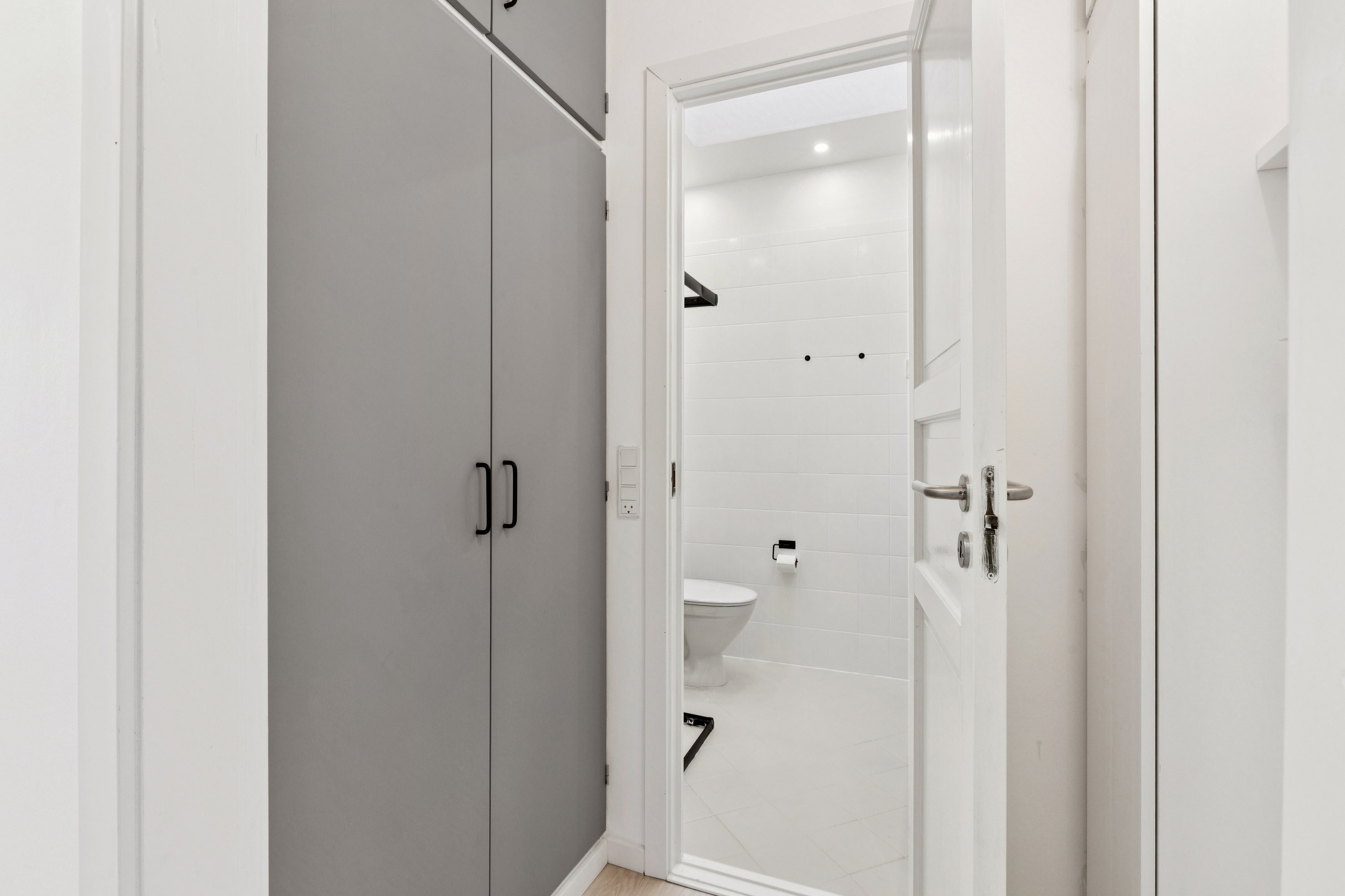 Fremhævet gang billede i fuldskærmstilstand. Billede af Sankt Mikkels Alle 88, 2630 Taastrup