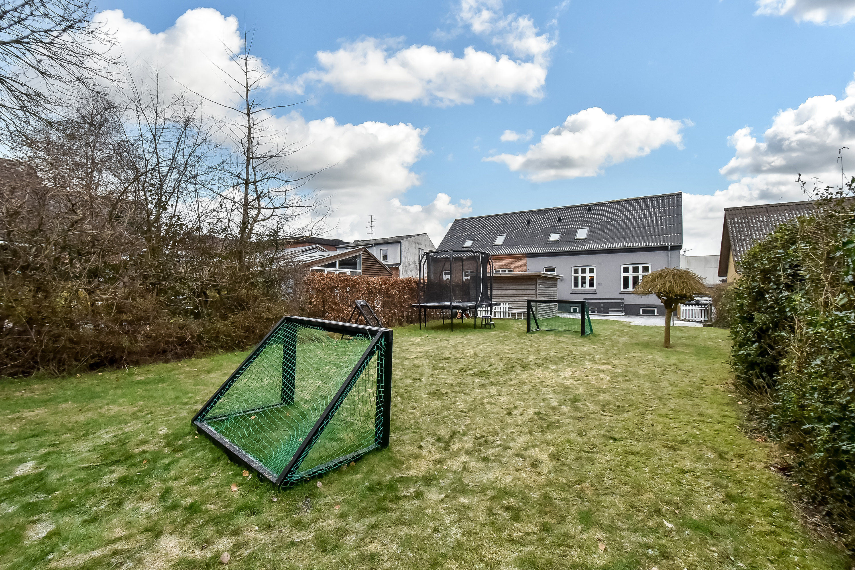 Fremhævet have billede i fuldskærmstilstand. Billede af Laulundgade 12, 7400 Herning