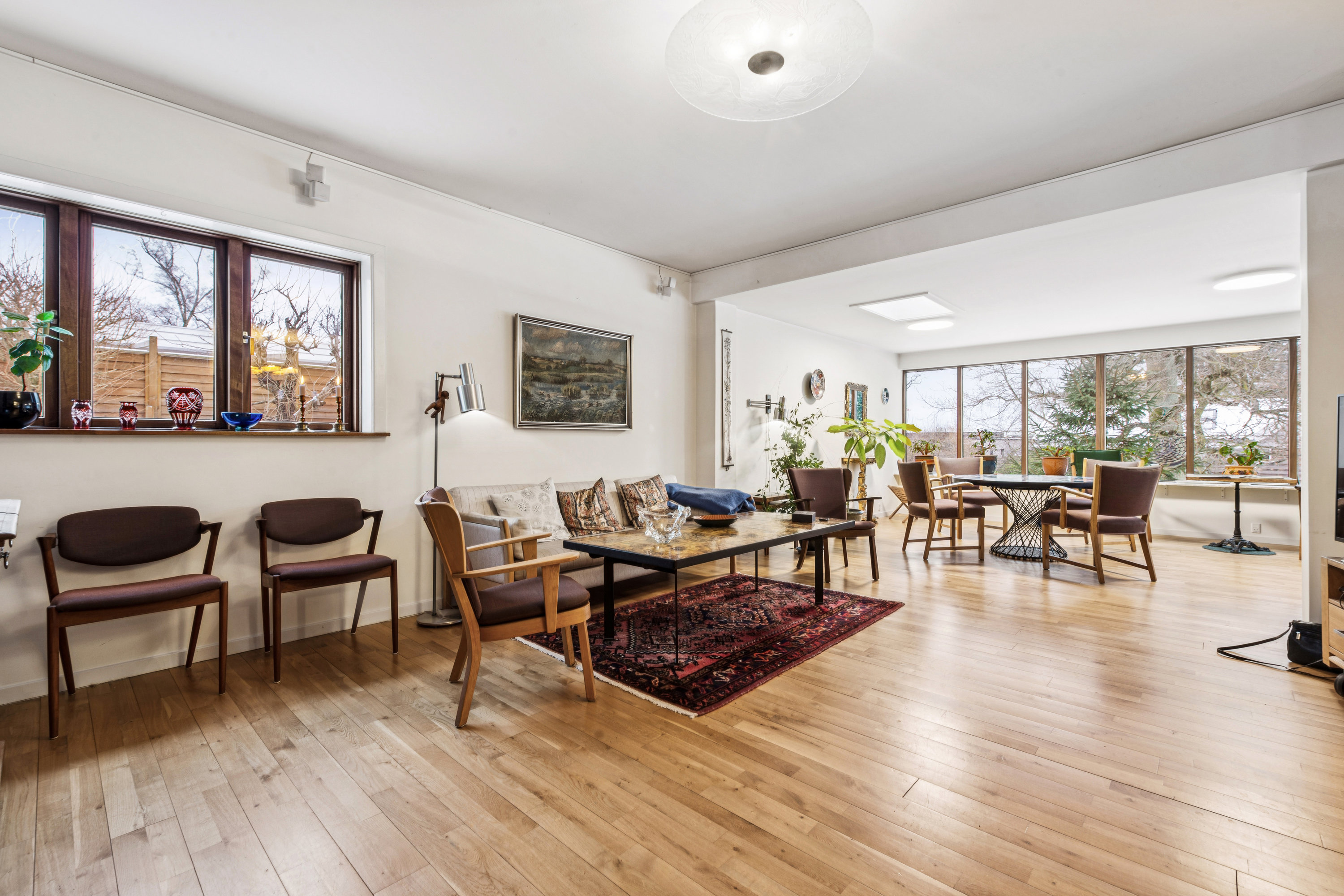 Fremhævet stue billede i fuldskærmstilstand. Billede af Olsbæk Strandvej 33, 2670 Greve