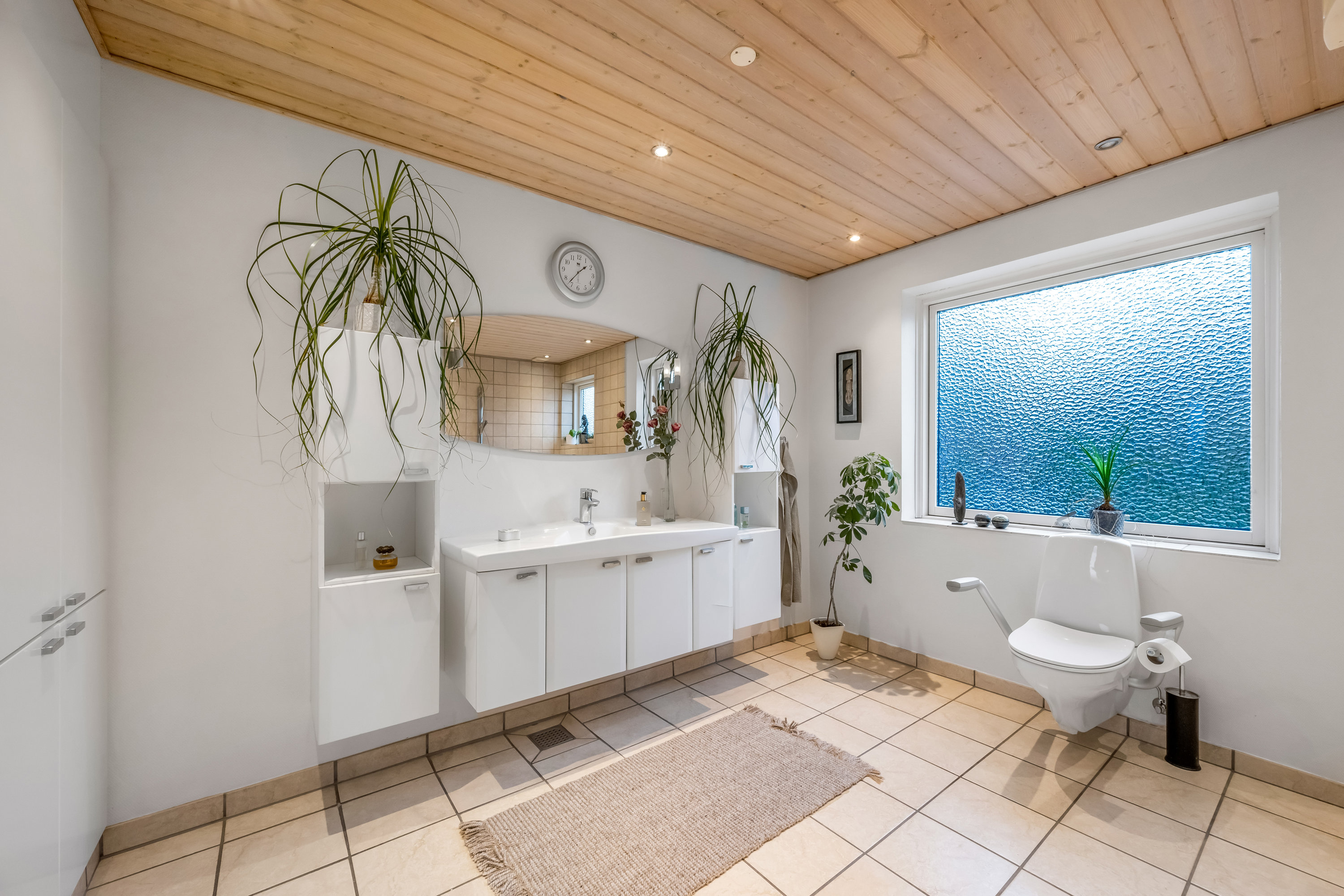 Fremhævet badeværelse billede i fuldskærmstilstand. Billede af Uglbjergvej 6, Dejbjerg, 6900 Skjern