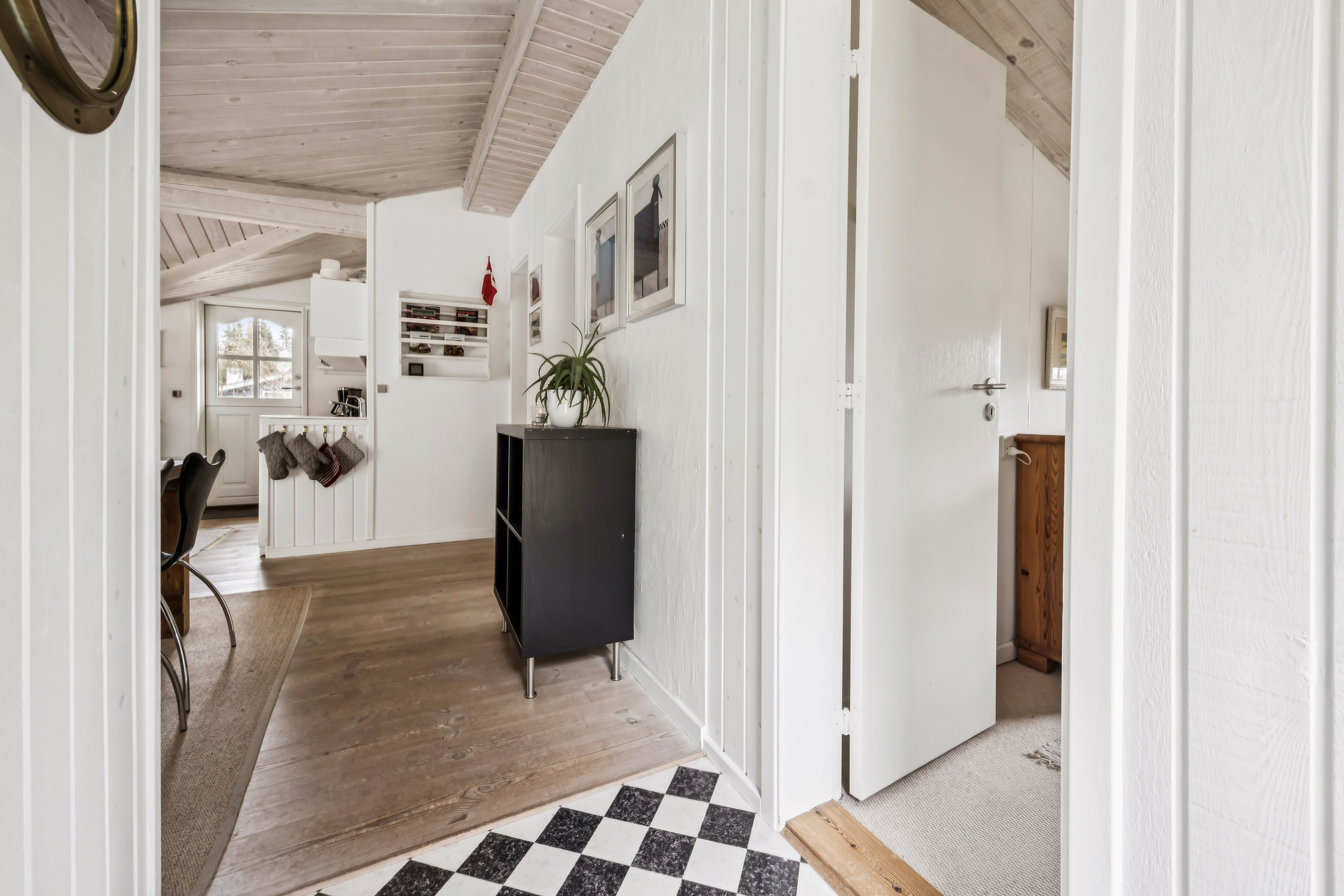 Fremhævet entré billede i fuldskærmstilstand. Billede af Plantagevej 18, Gl Bisnap, 9370 Hals