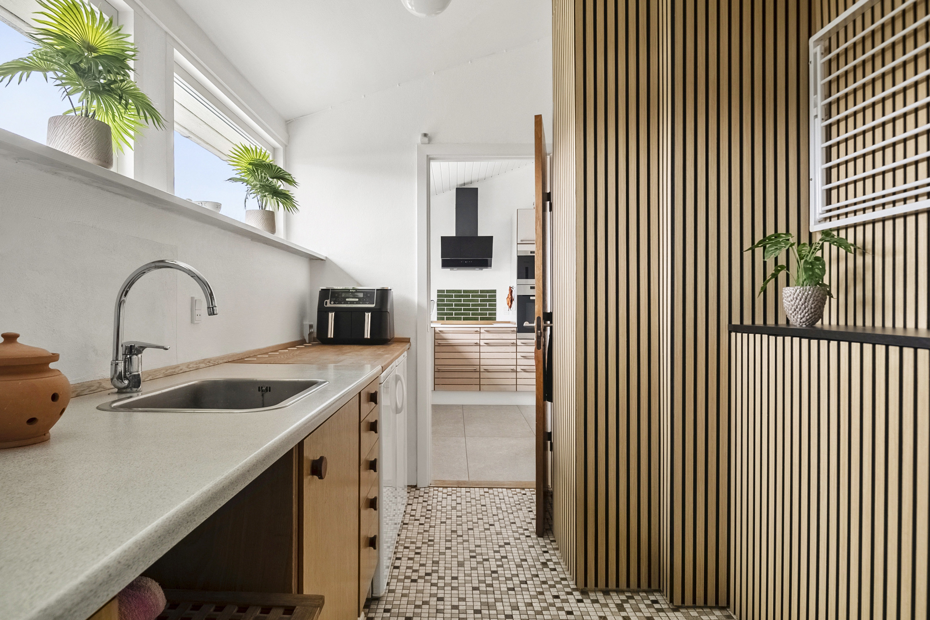 Fremhævet køkken billede i fuldskærmstilstand. Billede af Mandalsvej 8A, Christiansbjerg, 8200 Aarhus N