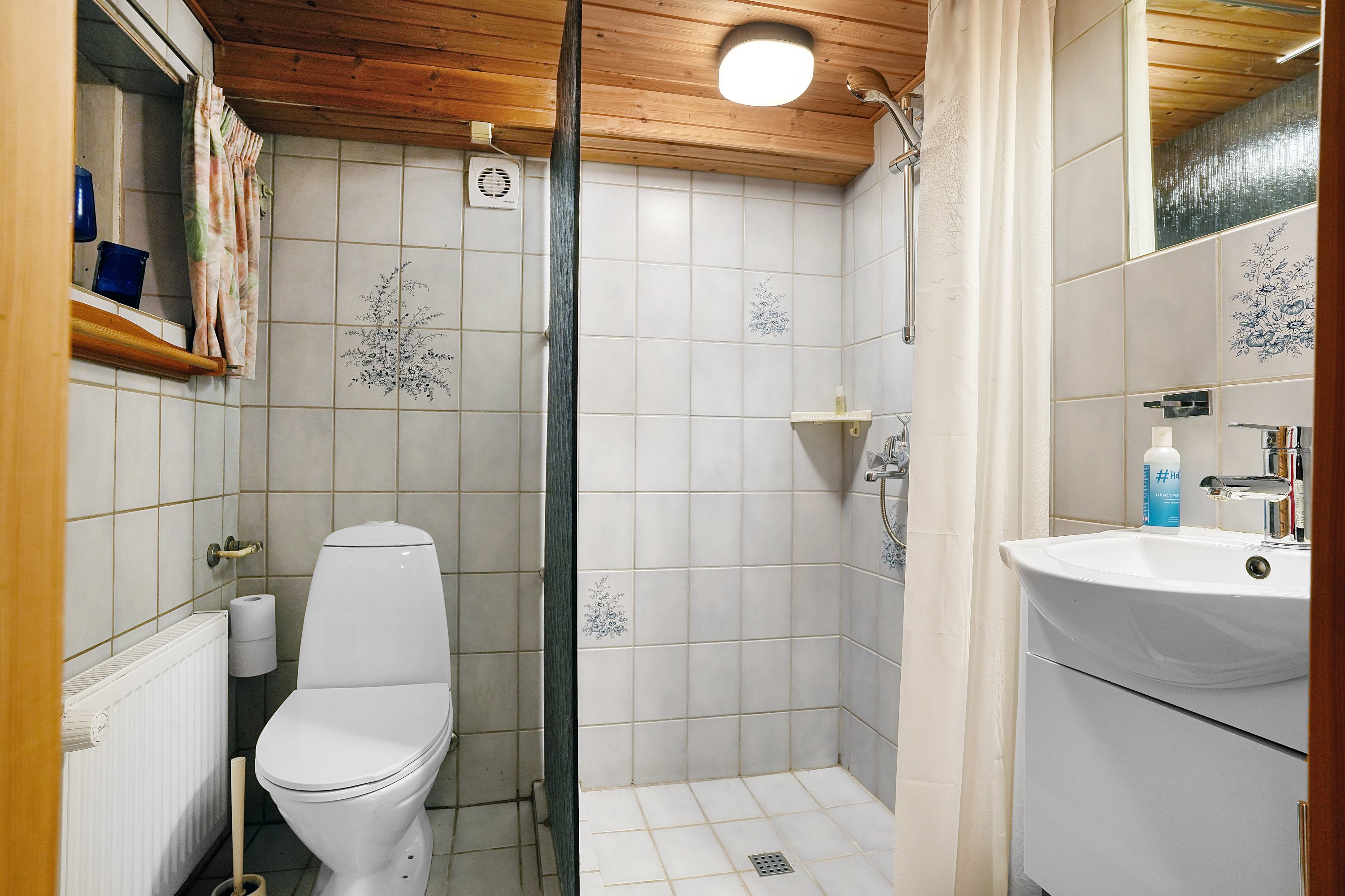 Fremhævet badeværelse billede i fuldskærmstilstand. Billede af Naurbjergvej 19, Kr Skensved, 4622 Havdrup