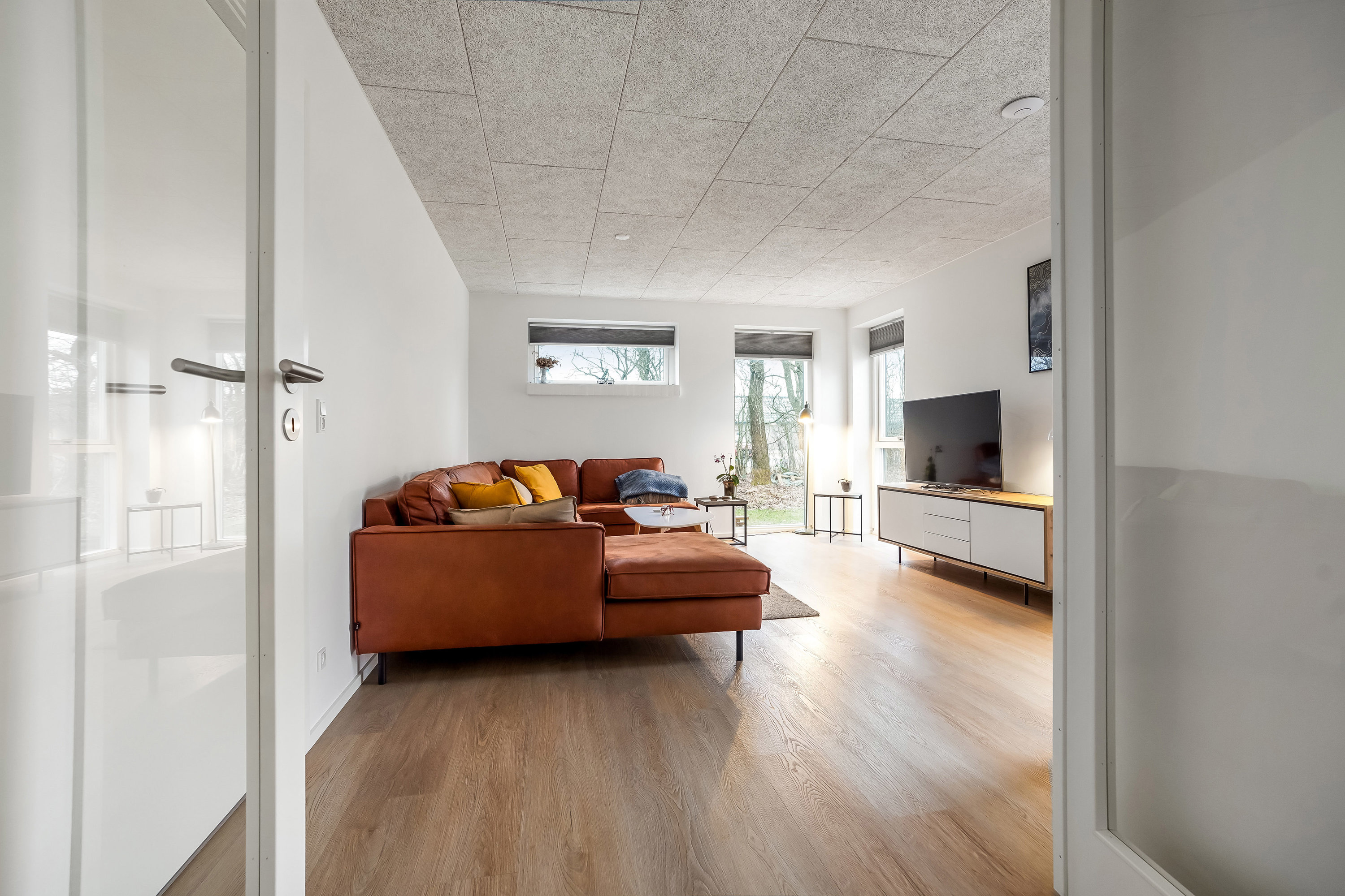 Fremhævet stue billede i fuldskærmstilstand. Billede af Læhegnet 4, 7190 Billund