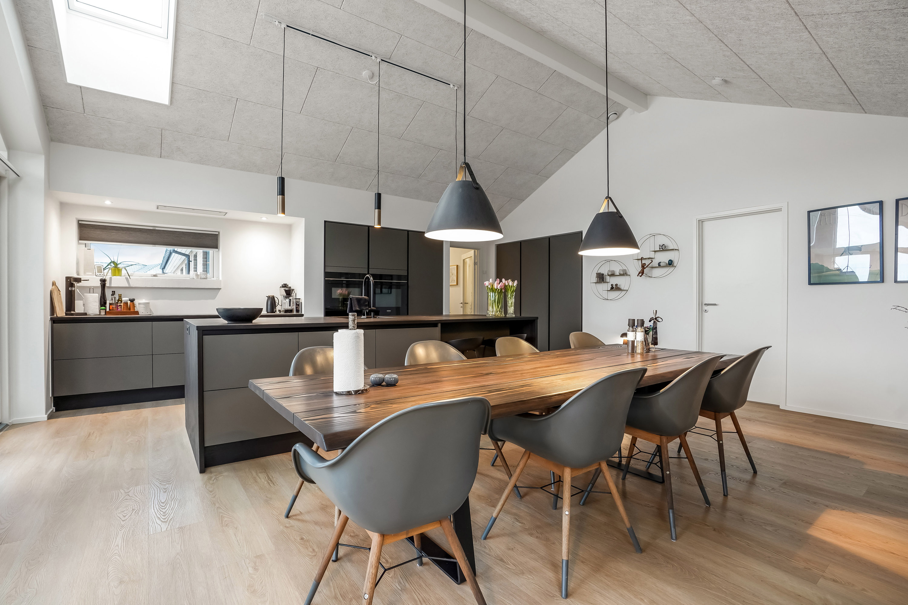 Fremhævet stue billede i fuldskærmstilstand. Billede af Læhegnet 4, 7190 Billund