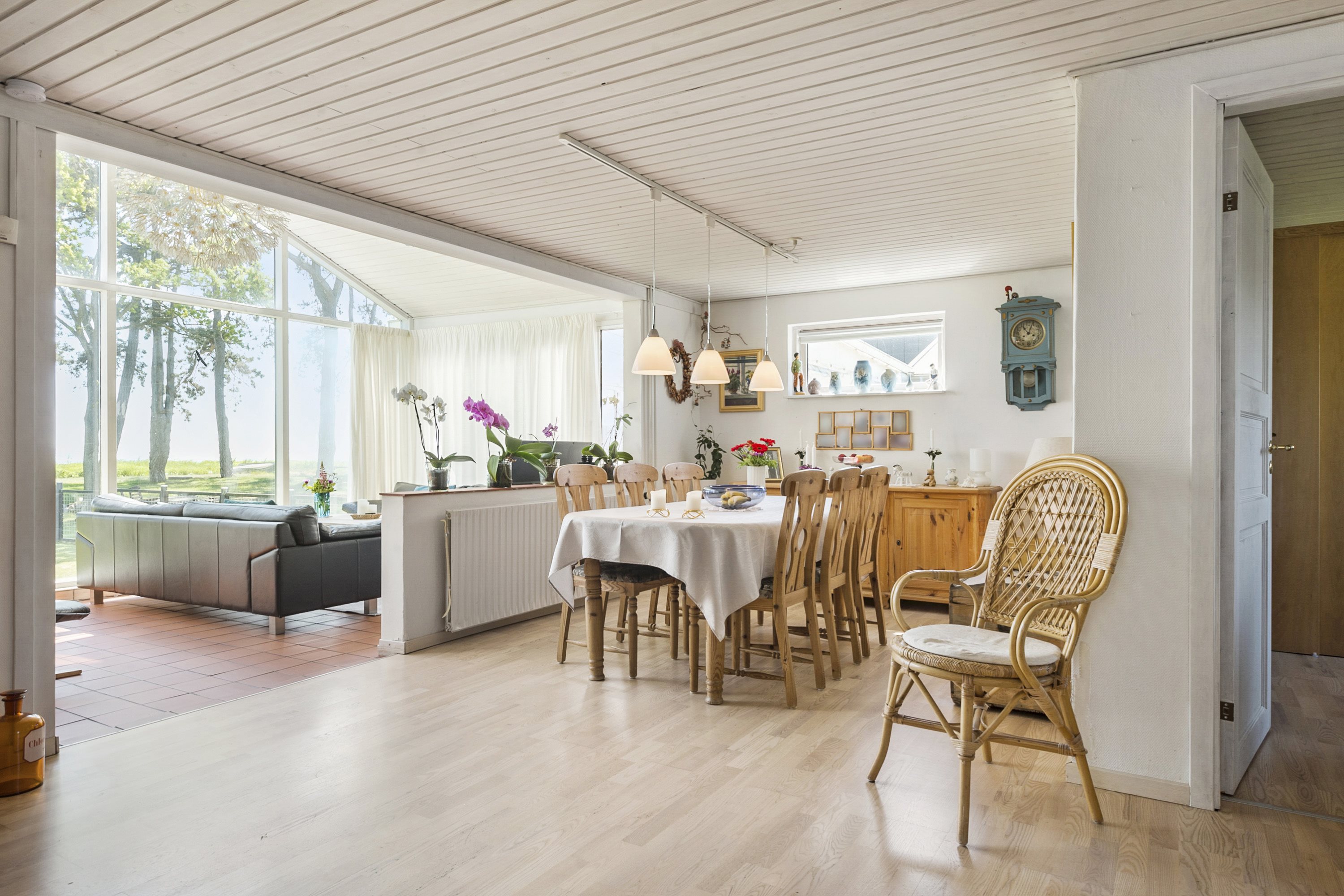 Fremhævet spisestue billede i fuldskærmstilstand. Billede af Nyvej 3, Hou, 8300 Odder