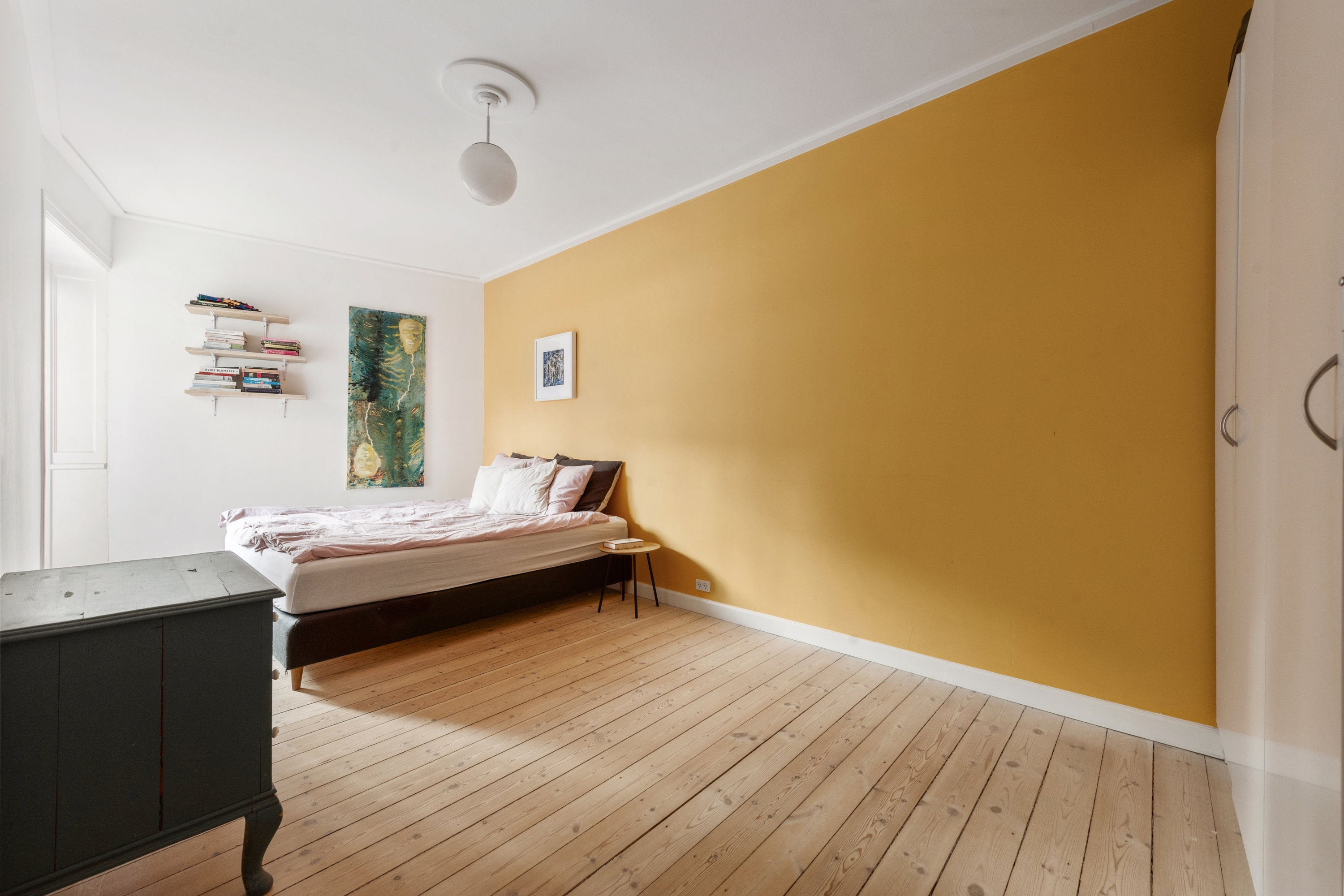 Fremhævet værelse billede i fuldskærmstilstand. Billede af Svenskelejren 2, st.. th., 2700 Brønshøj