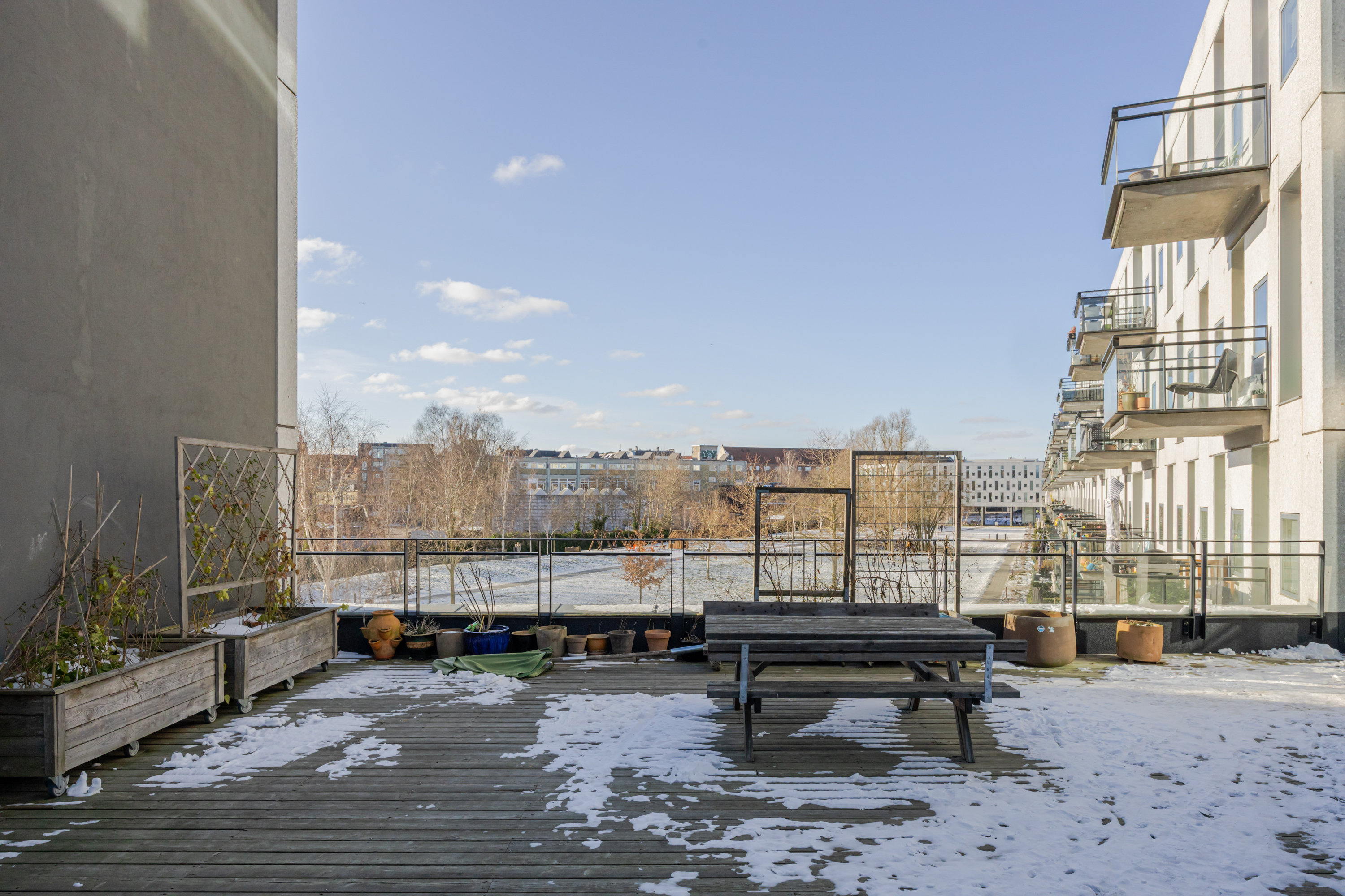 Fremhævet tagterrasse billede i fuldskærmstilstand. Billede af Rentemestervej 5, 1. tv., 2400 København NV