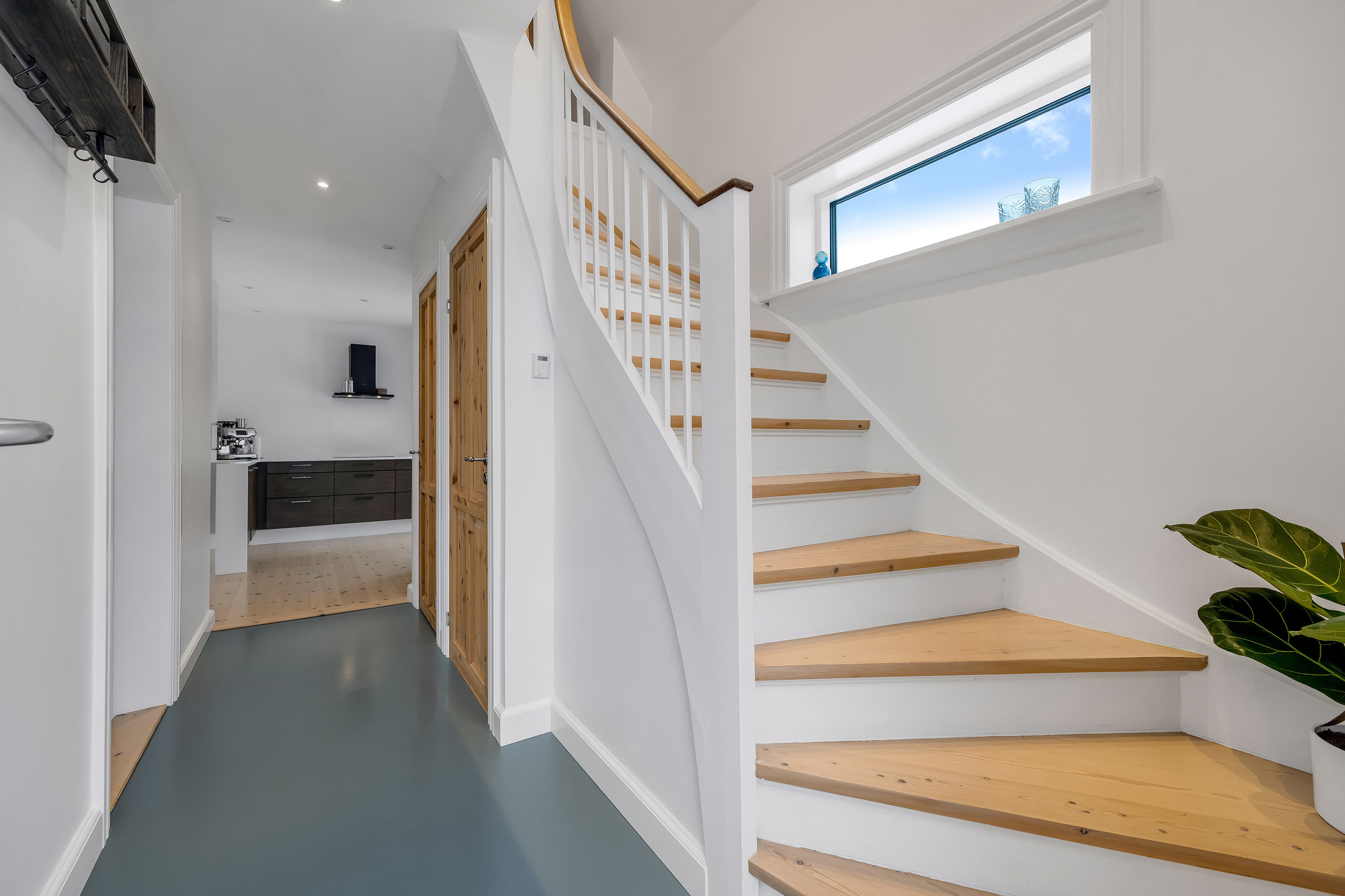 Fremhævet entré billede i fuldskærmstilstand. Billede af Byvej 59, 3600 Frederikssund