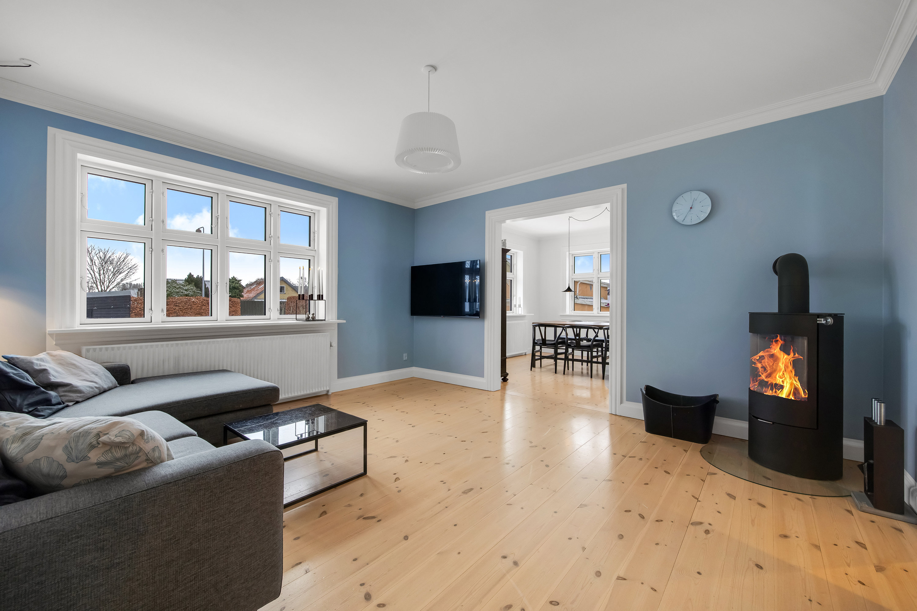 Fremhævet stue billede i fuldskærmstilstand. Billede af Byvej 59, 3600 Frederikssund