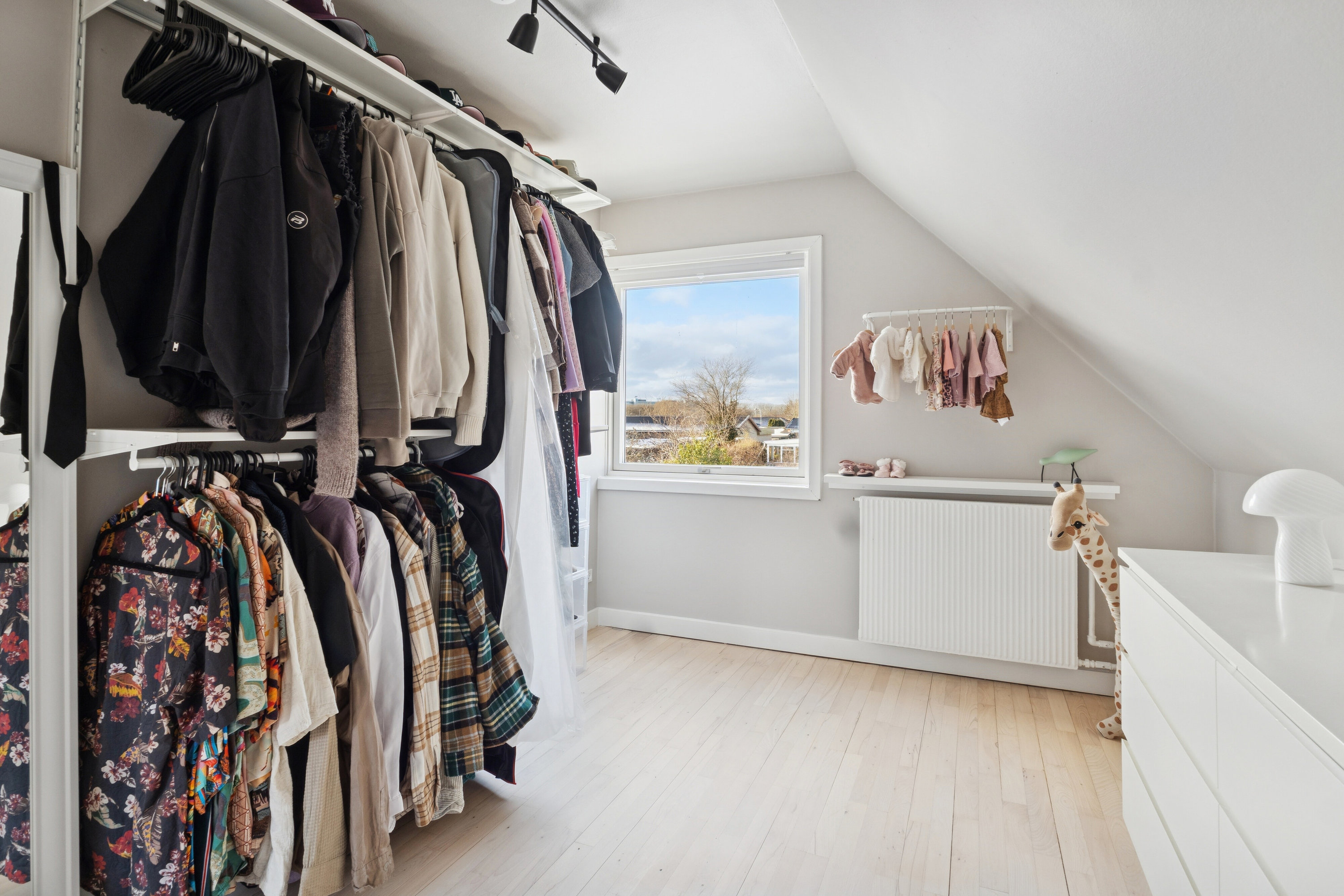 Fremhævet værelse billede i fuldskærmstilstand. Billede af Strandholms Alle 29, 2650 Hvidovre