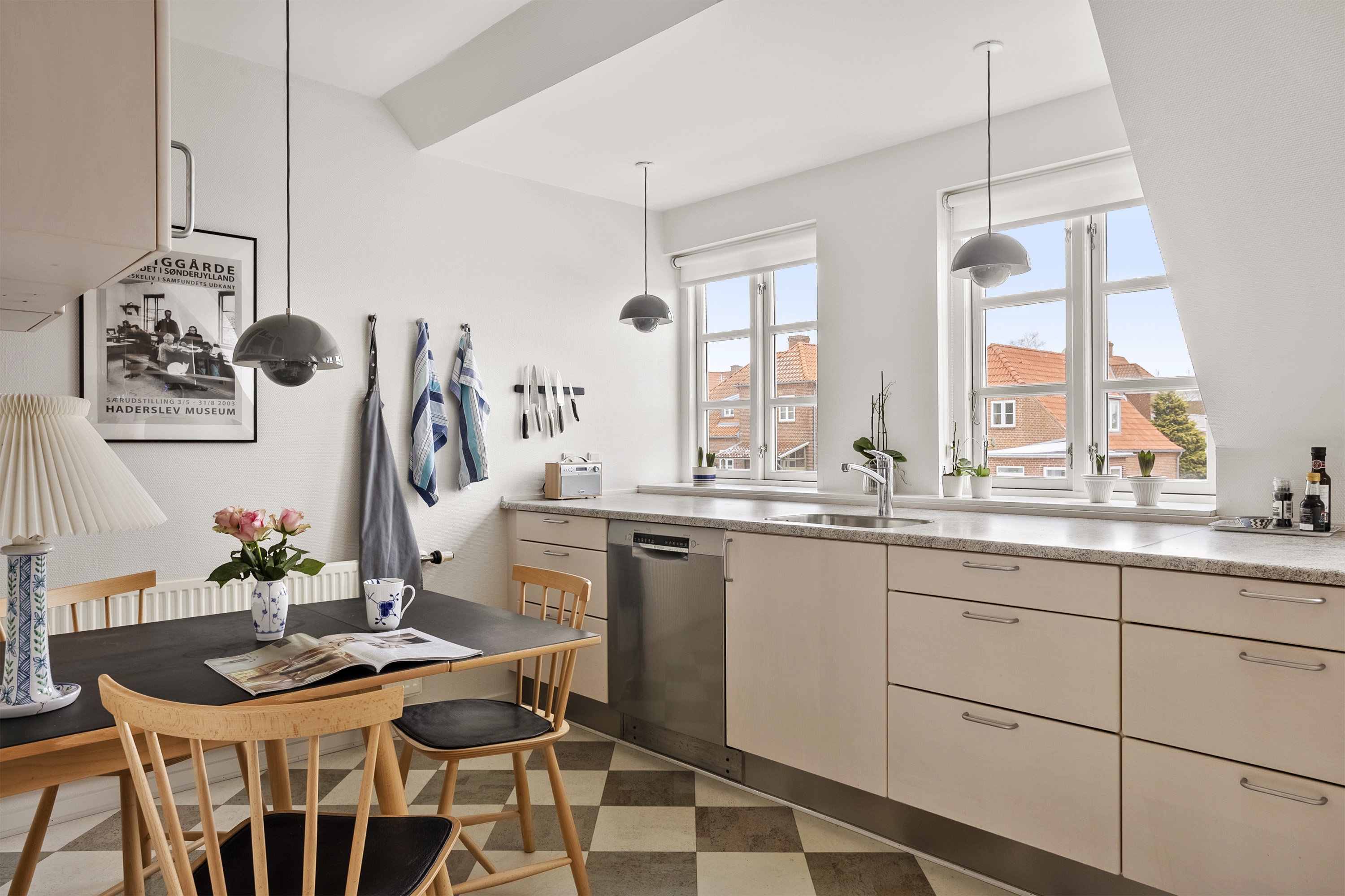 Fremhævet køkken billede i fuldskærmstilstand. Billede af Aastrupvej 36F, 1. tv., 6100 Haderslev