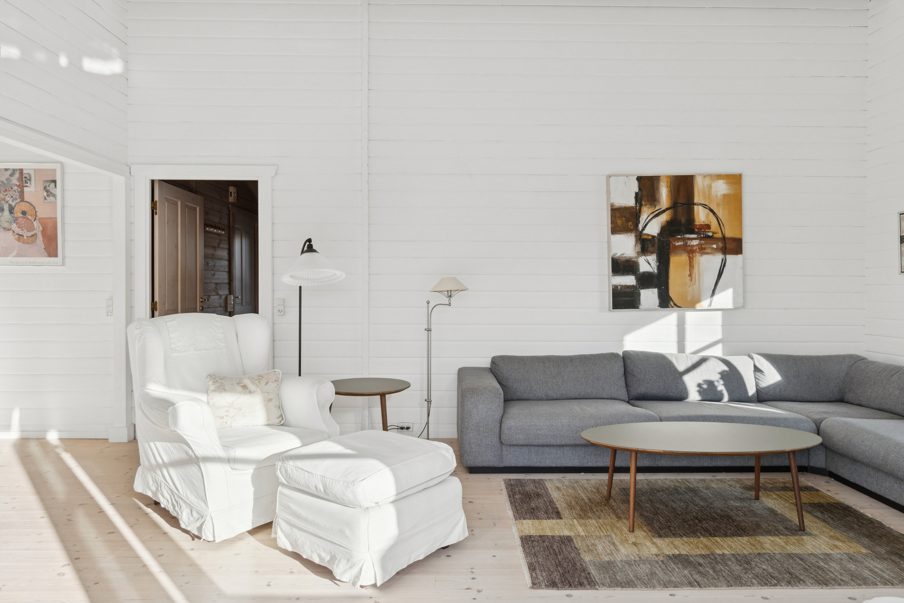 Fremhævet stue billede i fuldskærmstilstand. Billede af Kragevej 7, 3120 Dronningmølle