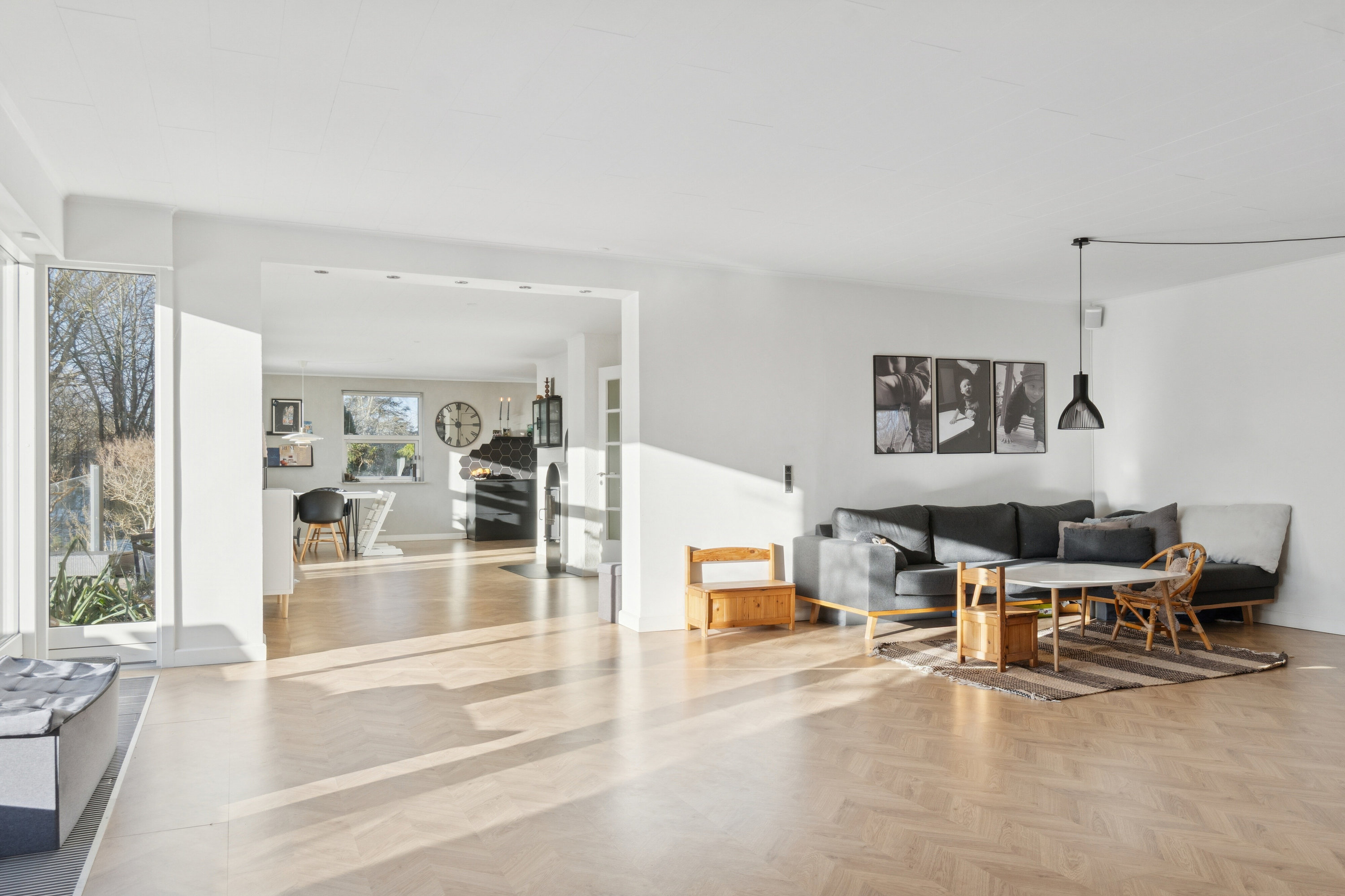 Fremhævet stue billede i fuldskærmstilstand. Billede af Engvangen 3, Ottestrup, 4200 Slagelse