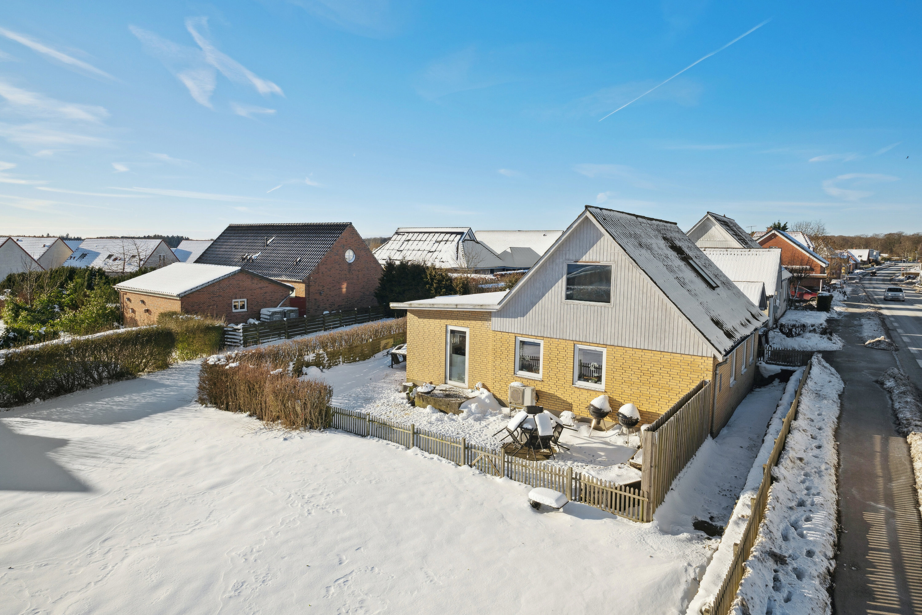 Fremhævet set fra vejen billede i fuldskærmstilstand. Billede af Vordingborgvej 34, 4773 Stensved