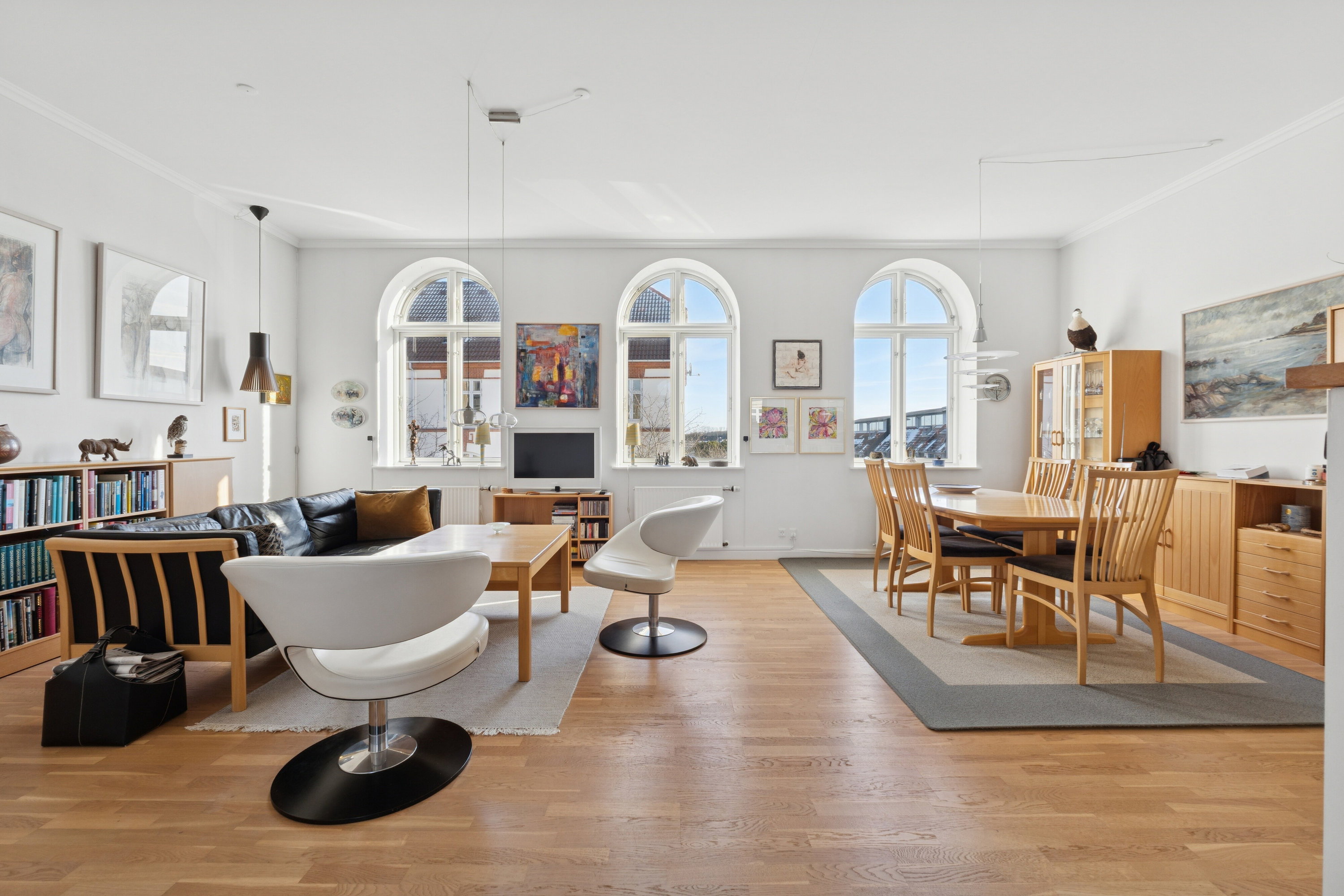 Fremhævet stue billede i fuldskærmstilstand. Billede af Færgevej 14, 1. tv., 5700 Svendborg