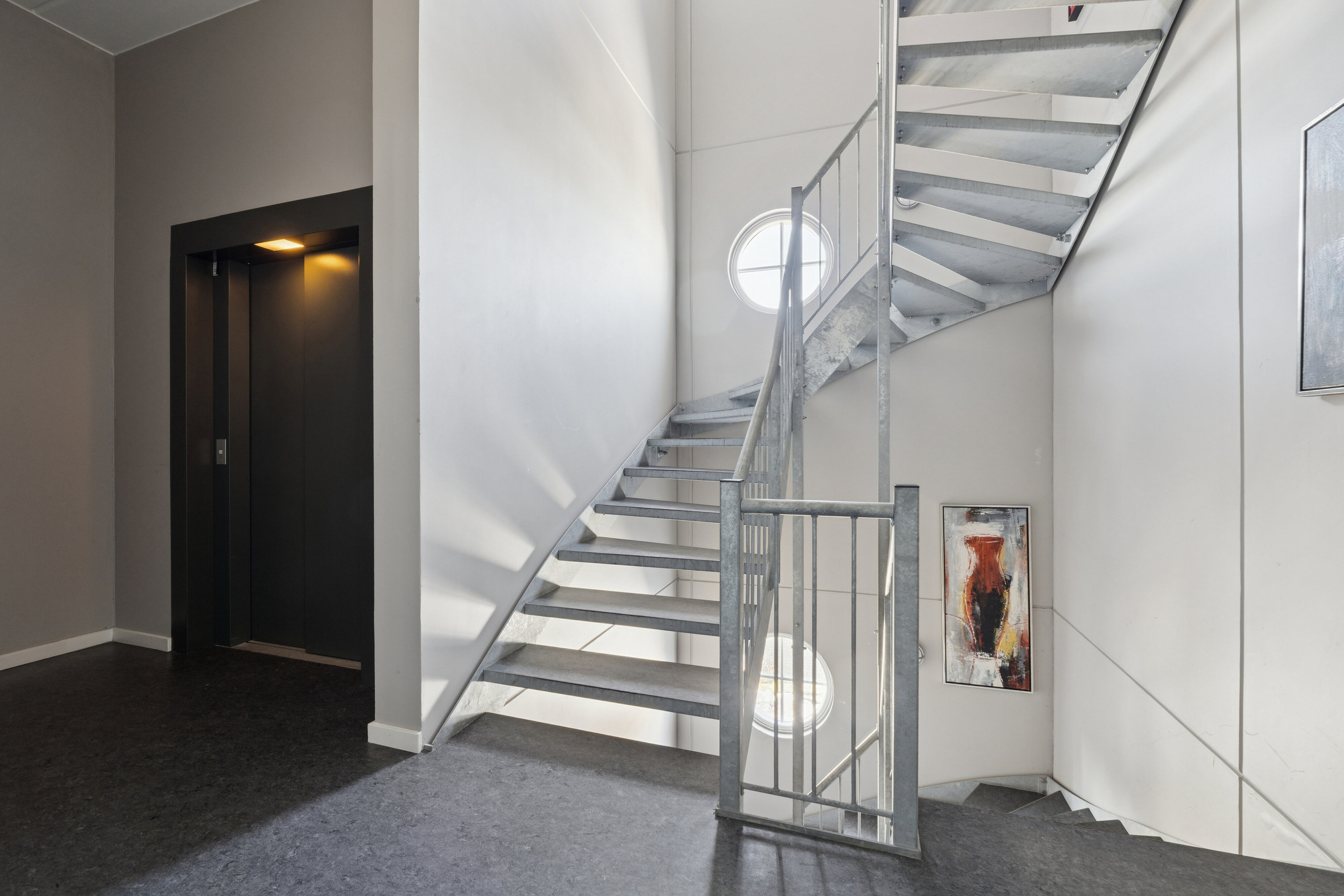 Fremhævet gang billede i fuldskærmstilstand. Billede af Færgevej 14, 1. tv., 5700 Svendborg