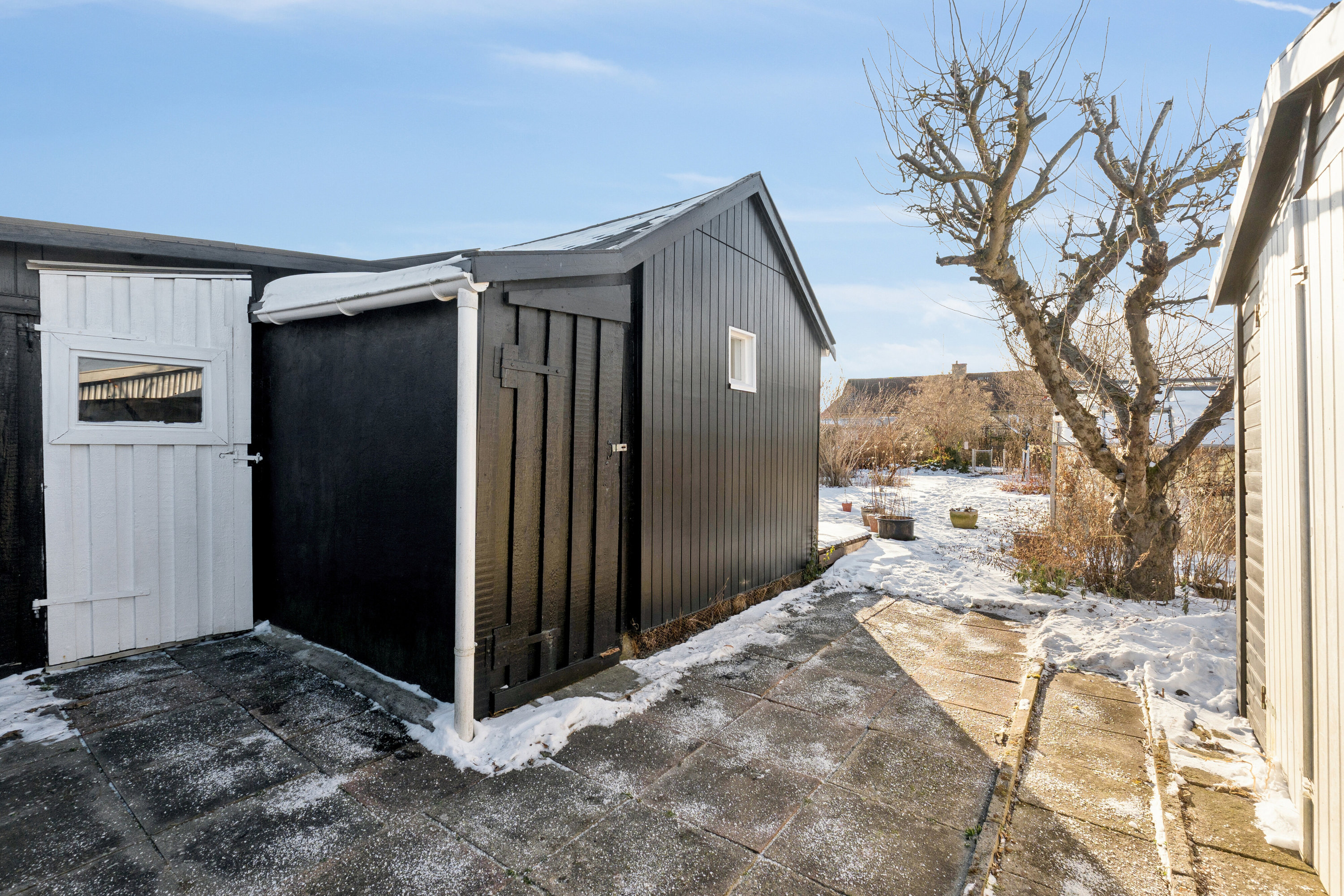 Fremhævet udendørs billede i fuldskærmstilstand. Billede af Solsikkestien 16, 2610 Rødovre