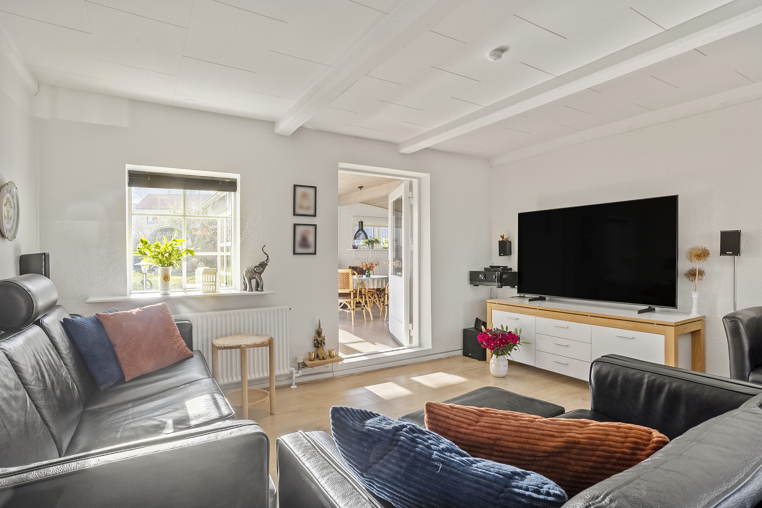 Fremhævet stue billede i fuldskærmstilstand. Billede af Maltvej 35, Askov, 6600 Vejen