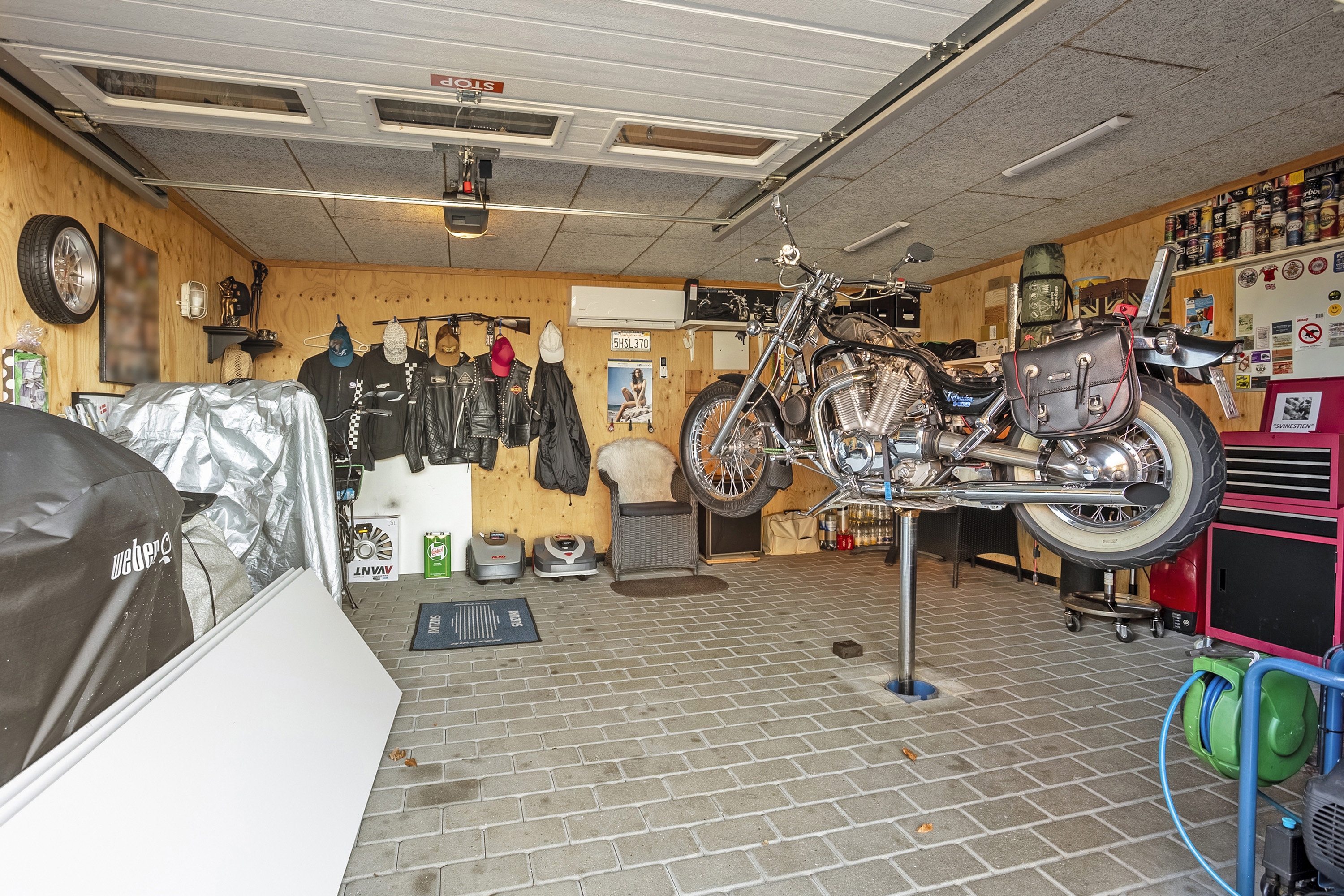 Fremhævet garage billede i fuldskærmstilstand. Billede af Maltvej 35, Askov, 6600 Vejen