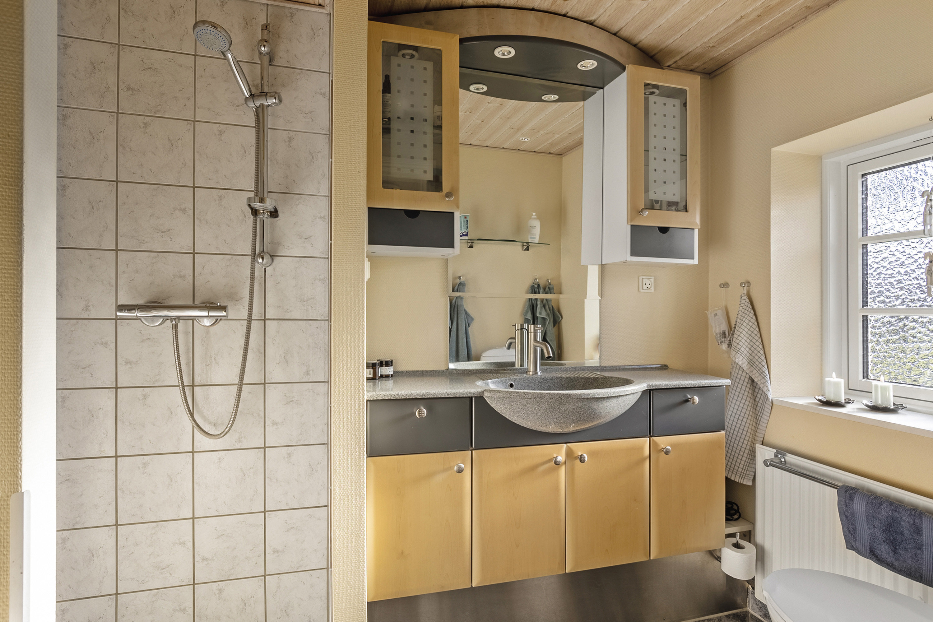 Fremhævet badeværelse billede i fuldskærmstilstand. Billede af Maltvej 35, Askov, 6600 Vejen