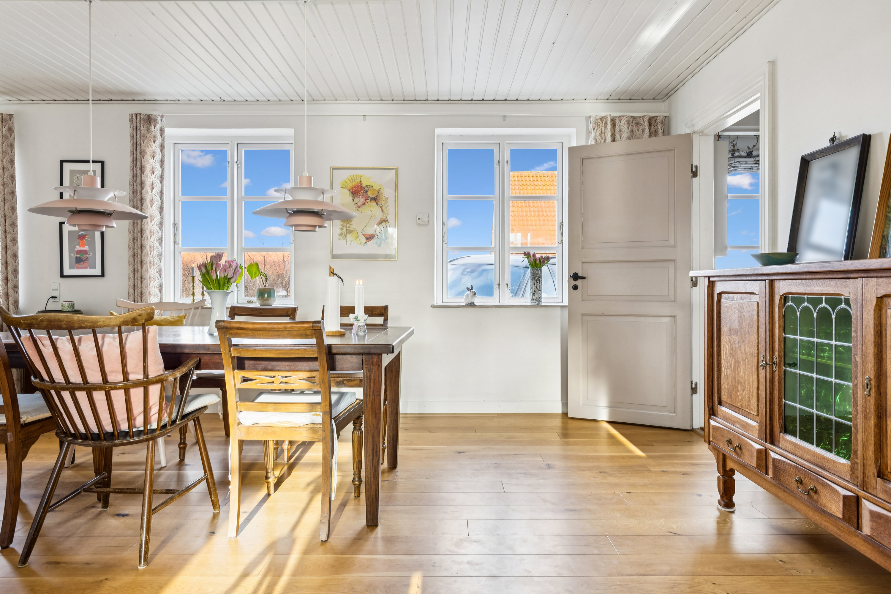 Fremhævet stue billede i fuldskærmstilstand. Billede af Vallekildevej 53, 4534 Hørve