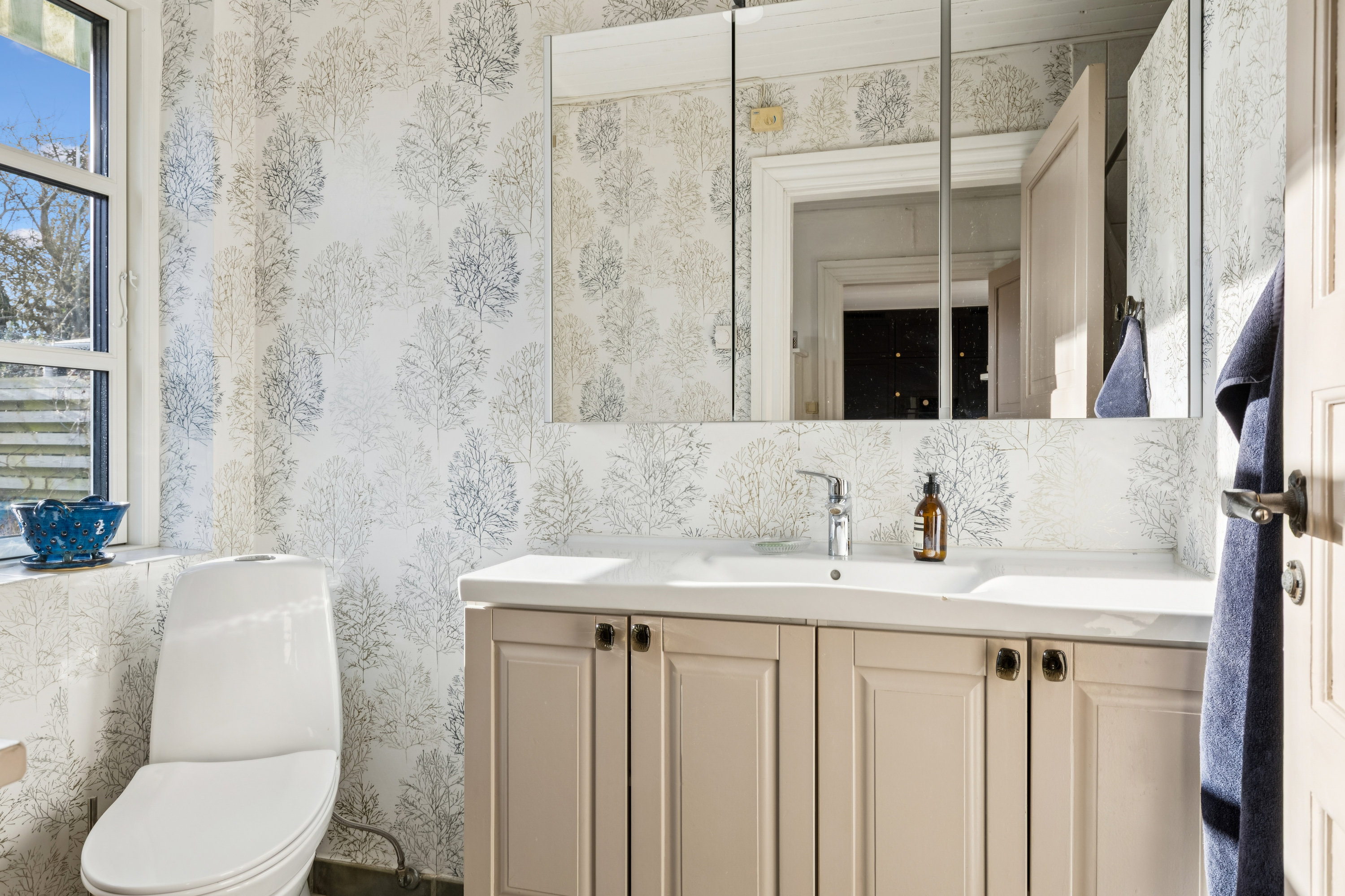 Fremhævet badeværelse billede i fuldskærmstilstand. Billede af Vallekildevej 53, 4534 Hørve