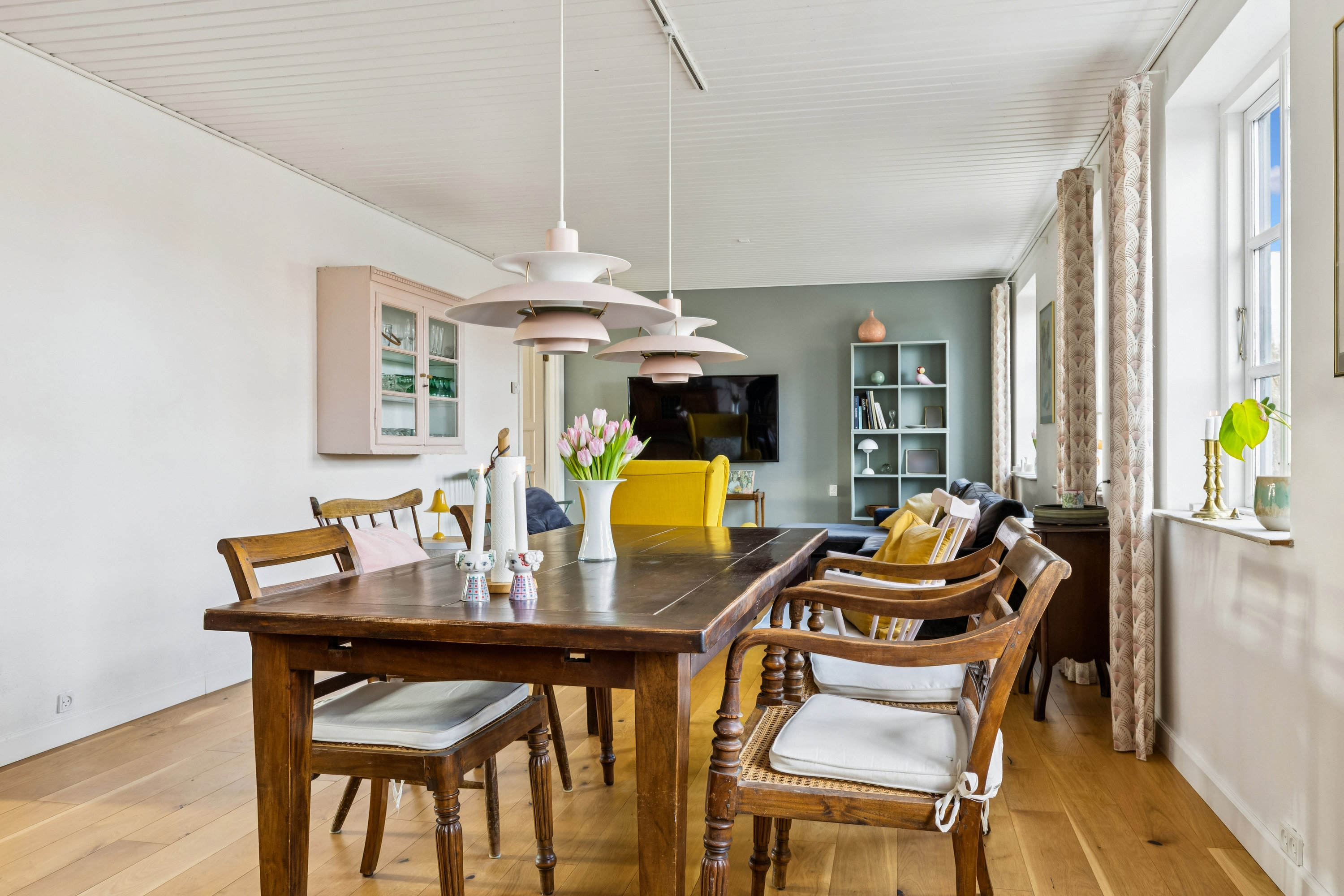 Fremhævet stue billede i fuldskærmstilstand. Billede af Vallekildevej 53, 4534 Hørve