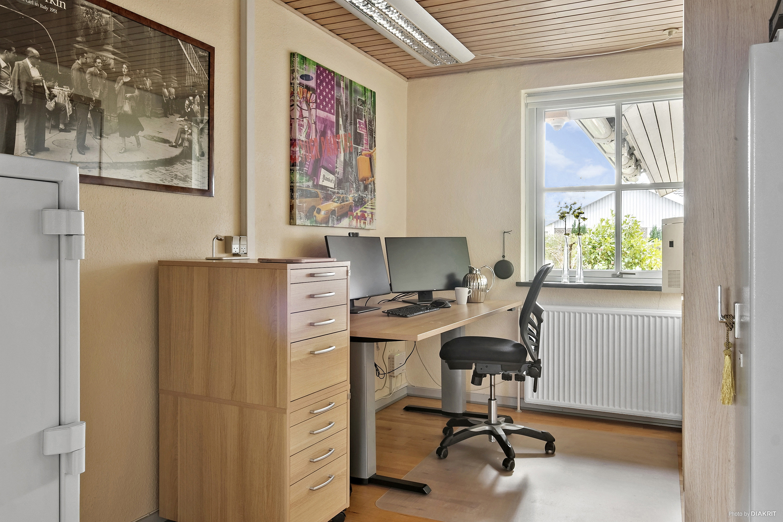 Fremhævet kontor billede i fuldskærmstilstand. Billede af Ankjær 320, 8300 Odder