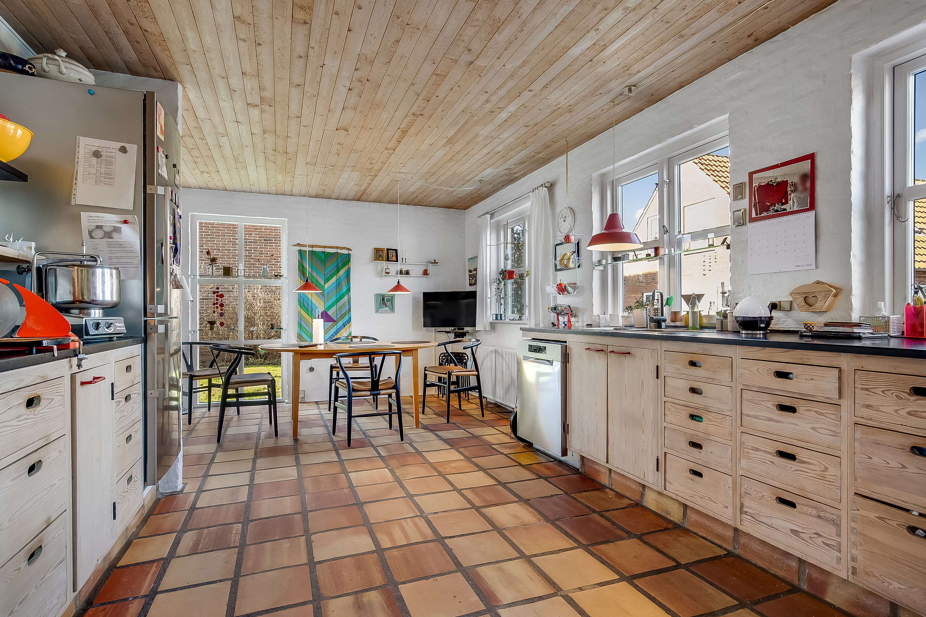 Fremhævet køkken billede i fuldskærmstilstand. Billede af Gyndbjerg 21, Agtrup, 6091 Bjert