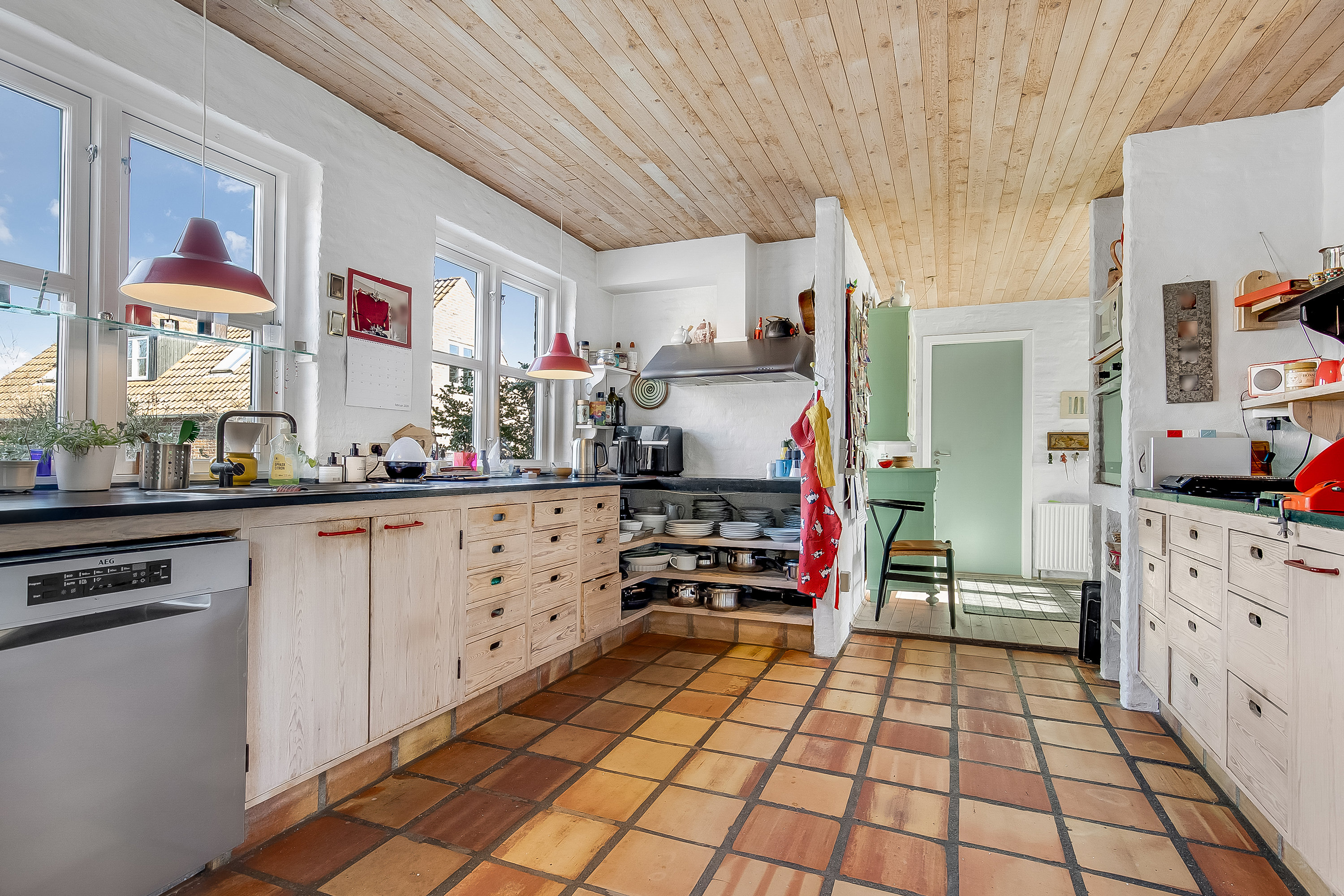 Fremhævet køkken billede i fuldskærmstilstand. Billede af Gyndbjerg 21, Agtrup, 6091 Bjert