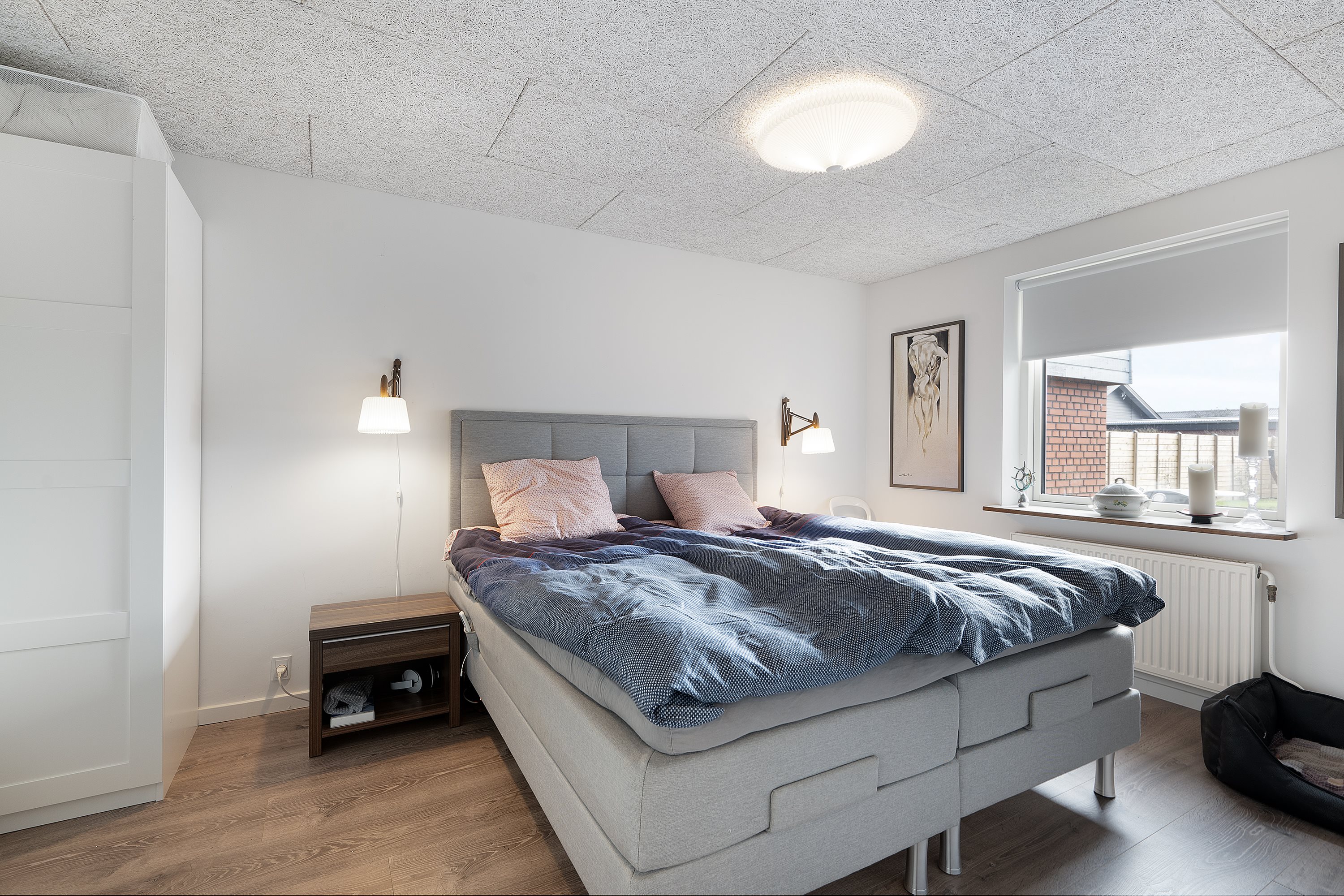 Fremhævet soveværelse billede i fuldskærmstilstand. Billede af Enighedsvej 1, 8963 Auning