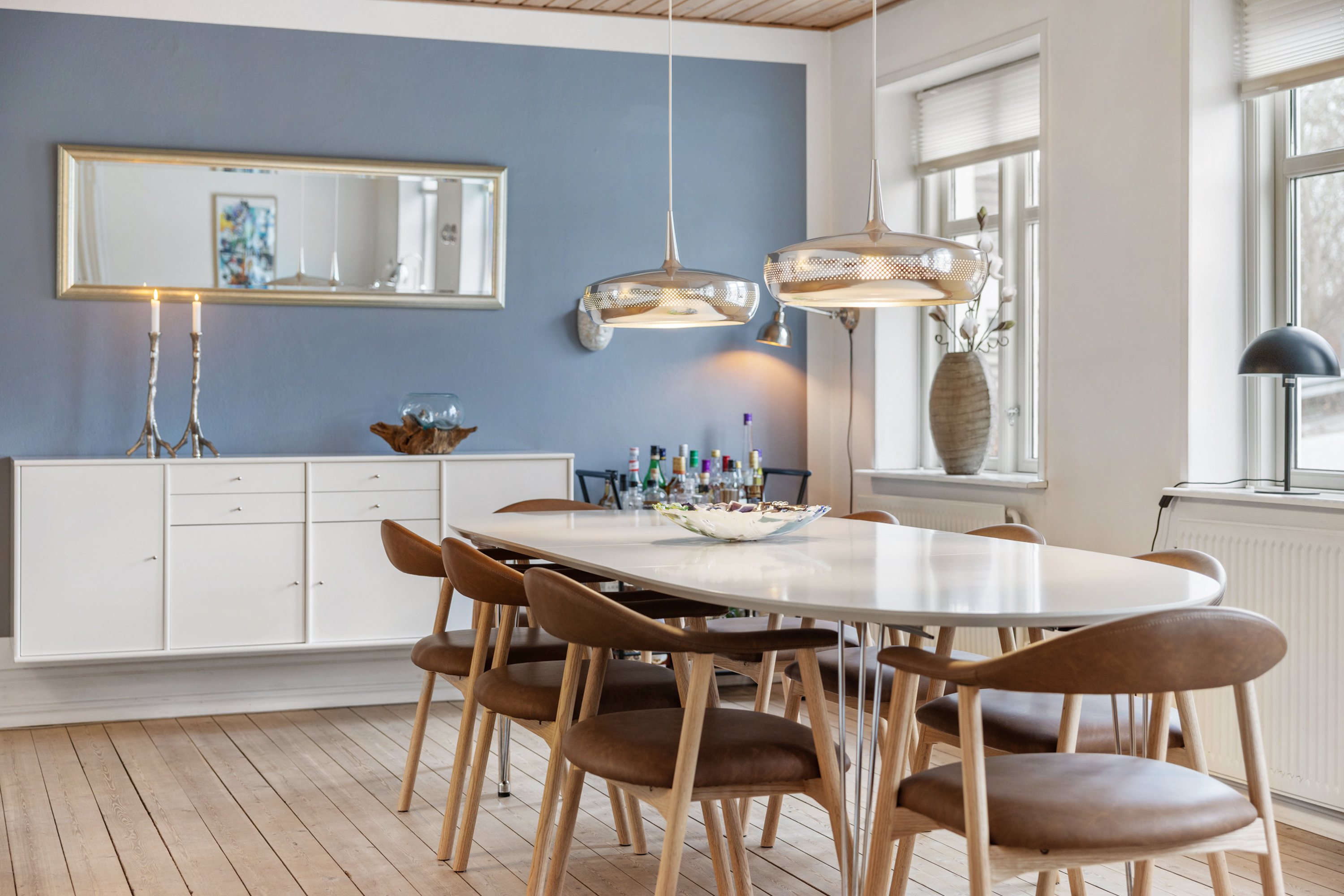 Fremhævet stue billede i fuldskærmstilstand. Billede af Brovej 5, Kvissel, 9900 Frederikshavn