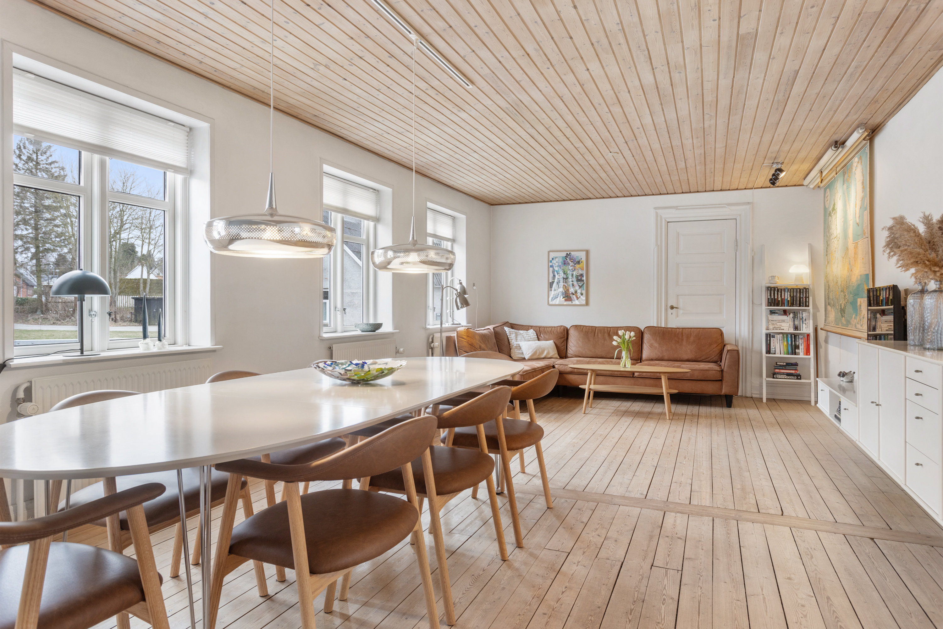 Fremhævet stue billede i fuldskærmstilstand. Billede af Brovej 5, Kvissel, 9900 Frederikshavn