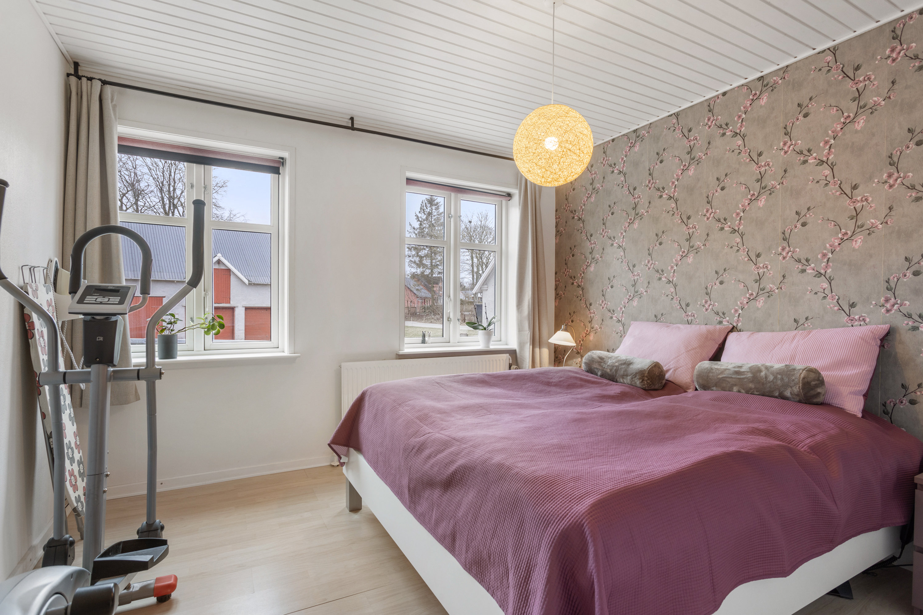 Fremhævet soveværelse billede i fuldskærmstilstand. Billede af Brovej 5, Kvissel, 9900 Frederikshavn