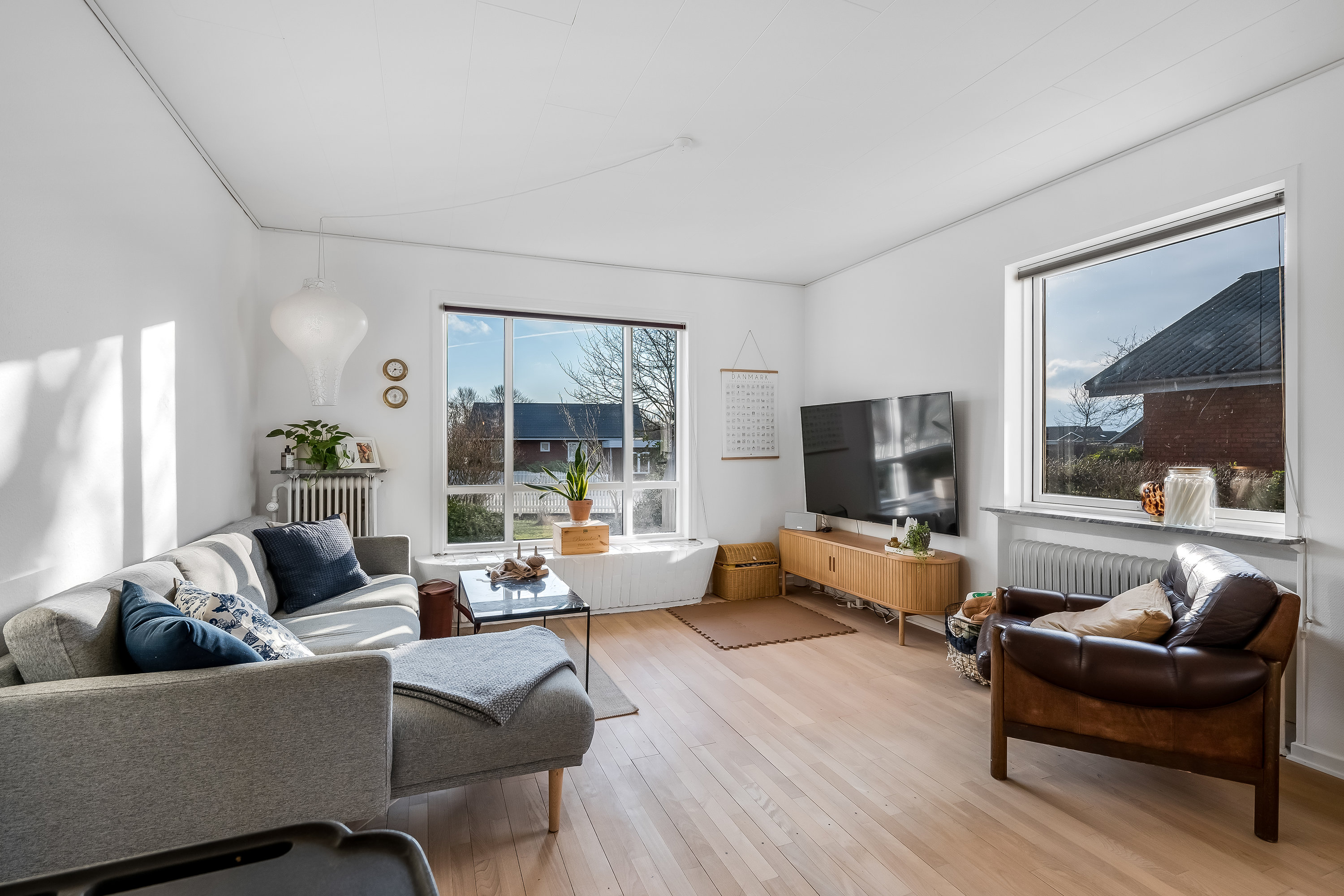 Fremhævet stue billede i fuldskærmstilstand. Billede af Vestervejen 63, Nordby, 6720 Fanø