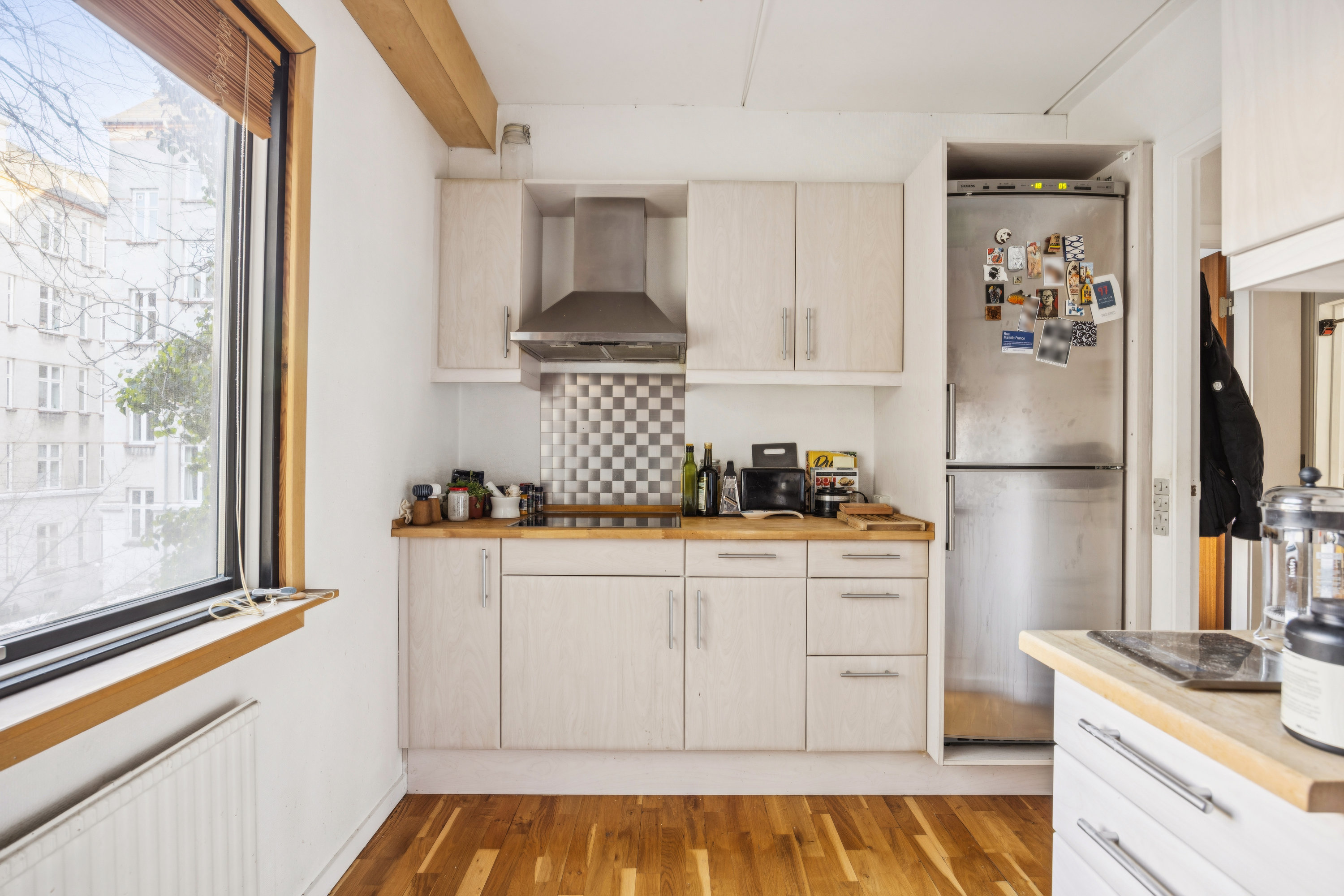 Fremhævet køkken billede i fuldskærmstilstand. Billede af Harsdorffsvej 11, 2. 8., 1874 Frederiksberg C